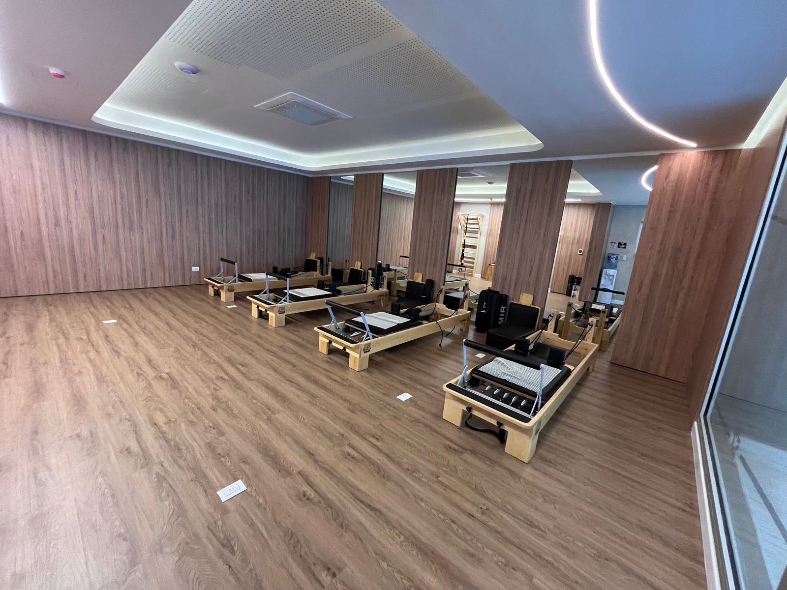 Mil Aires Monoambiente a estrenar con patio y parrilla - 25