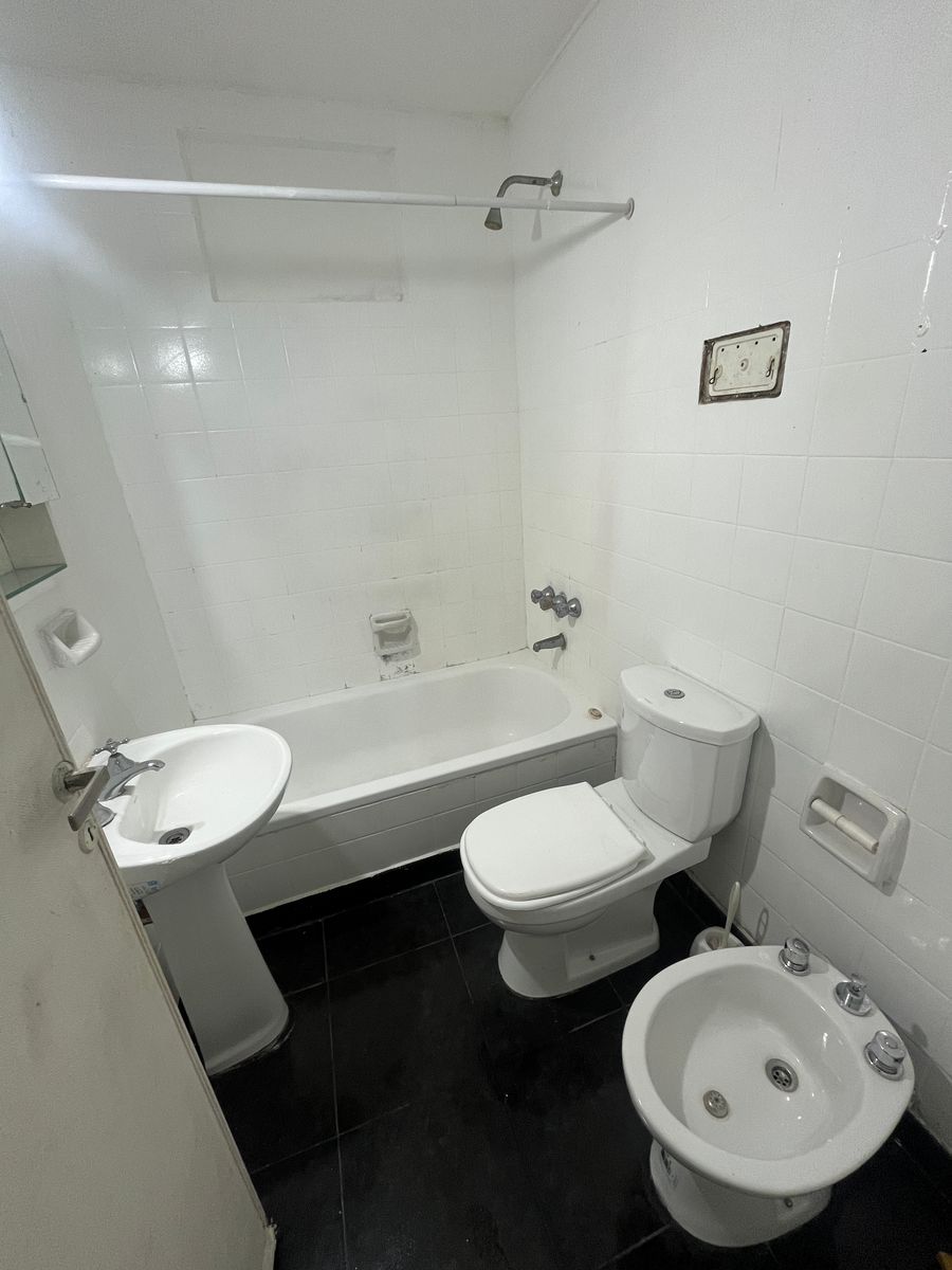 Departamento 2 Amb. A Mts Avenida Santa Fé - 2