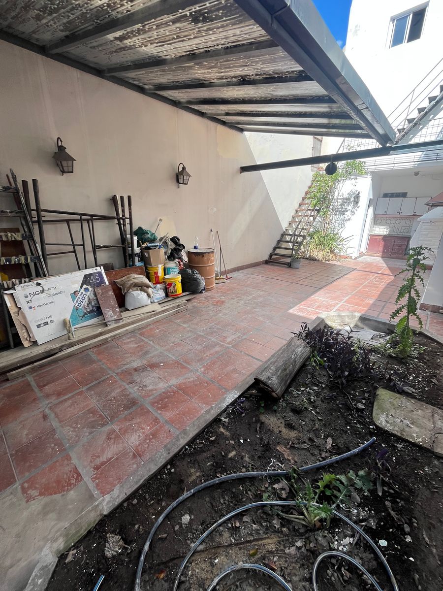 Casa 4 ambientes con patio y cochera — foto 13