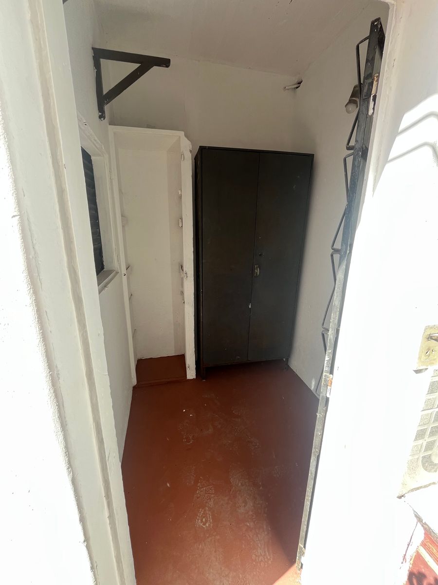 Casa 4 ambientes con patio y cochera — foto 14