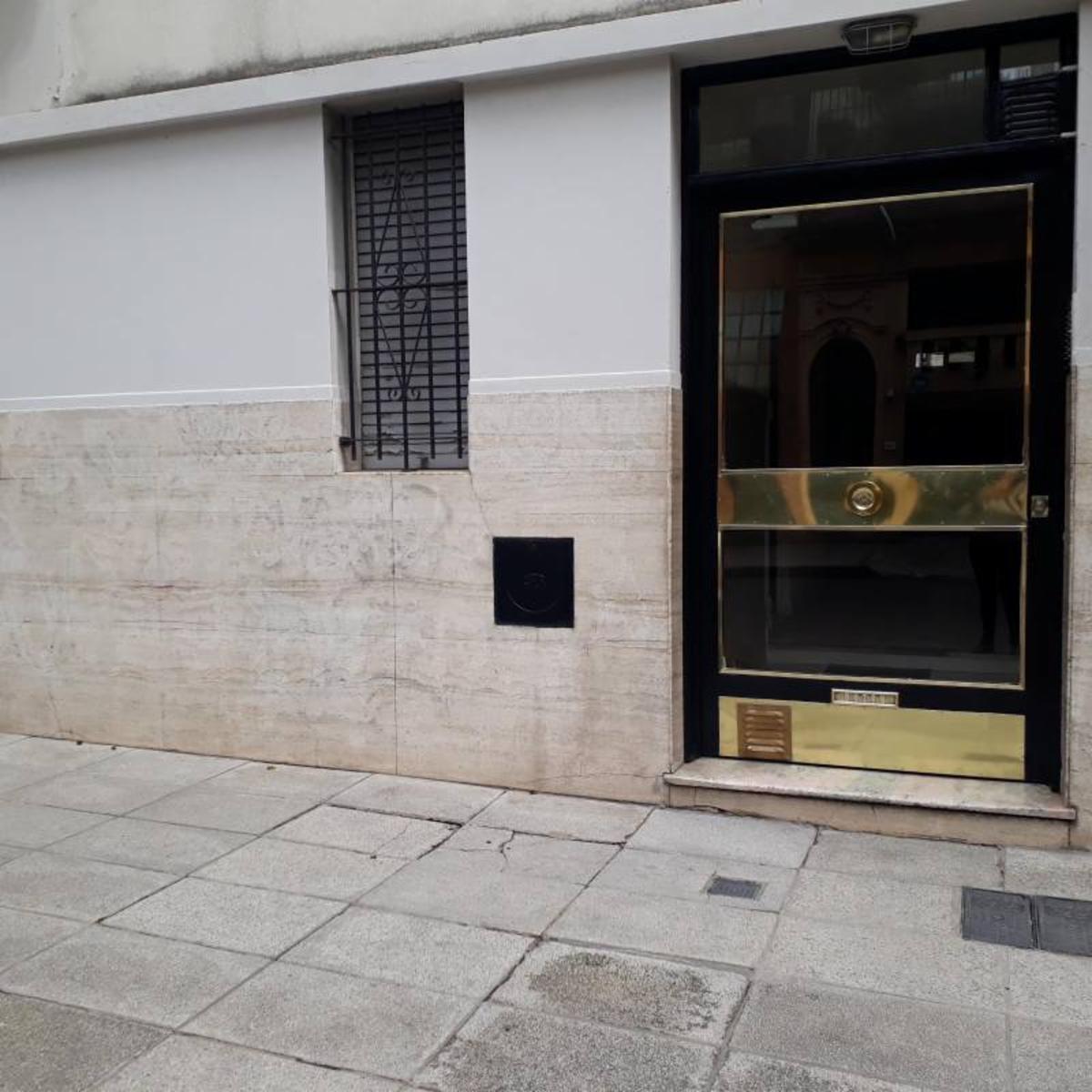 PH DE 3 AMB. Y MEDIO CON PATIO ( SUPER LUMINOSO Y A NUEVO) — foto 7