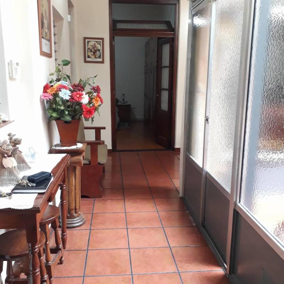 PH DE 3 AMB. Y MEDIO CON PATIO ( SUPER LUMINOSO Y A NUEVO) — foto 9