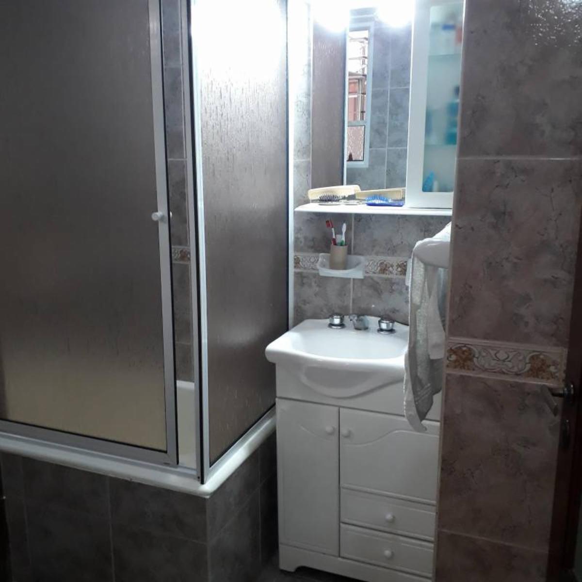 PH DE 3 AMB. Y MEDIO CON PATIO ( SUPER LUMINOSO Y A NUEVO) — foto 12