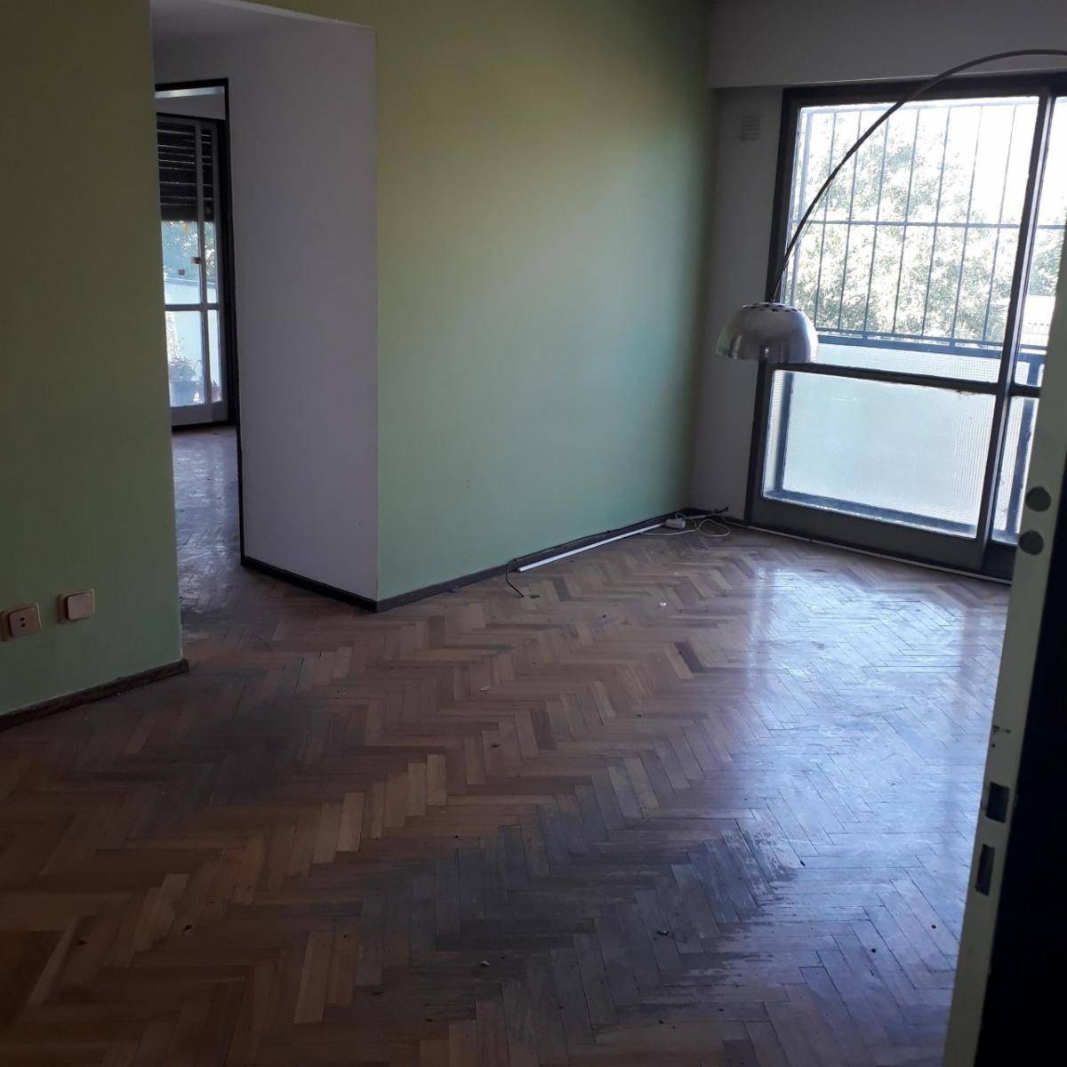 DEPARTAMENTO 3 AMBIENTES CON BALCONES AL FRENTE - 12