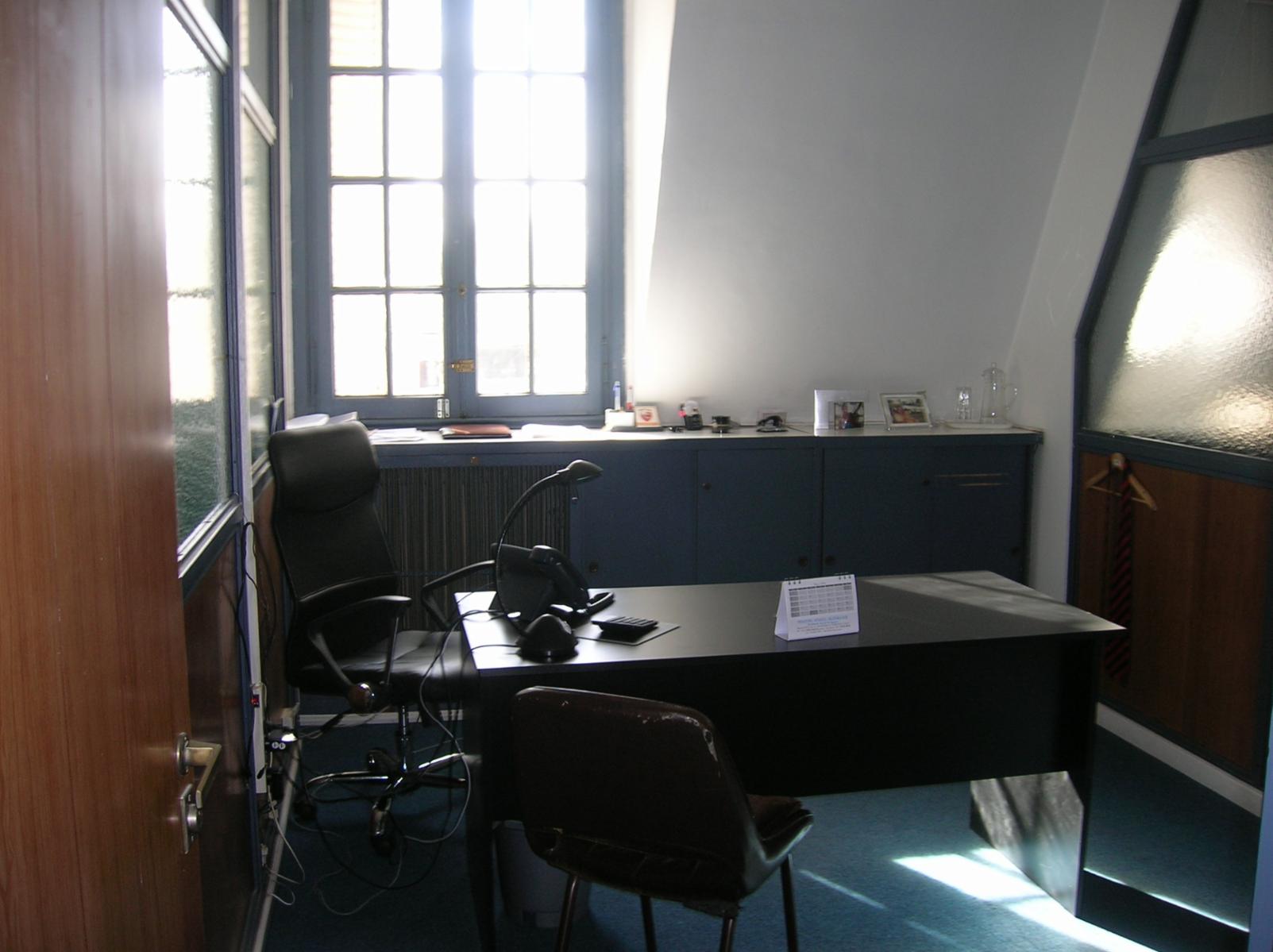 EXCELENTES OFICINAS DE 120 M2 SOBRE CALLE MORENO AL FRENTE - MONSERRAT — foto 7