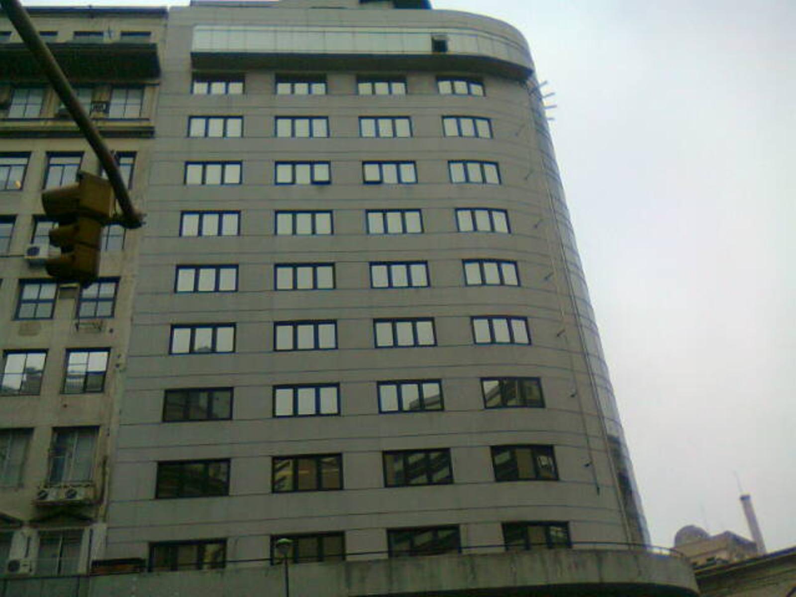 PISO DE EXCELENTES OFICINAS SOBRE DIAGONAL SUR