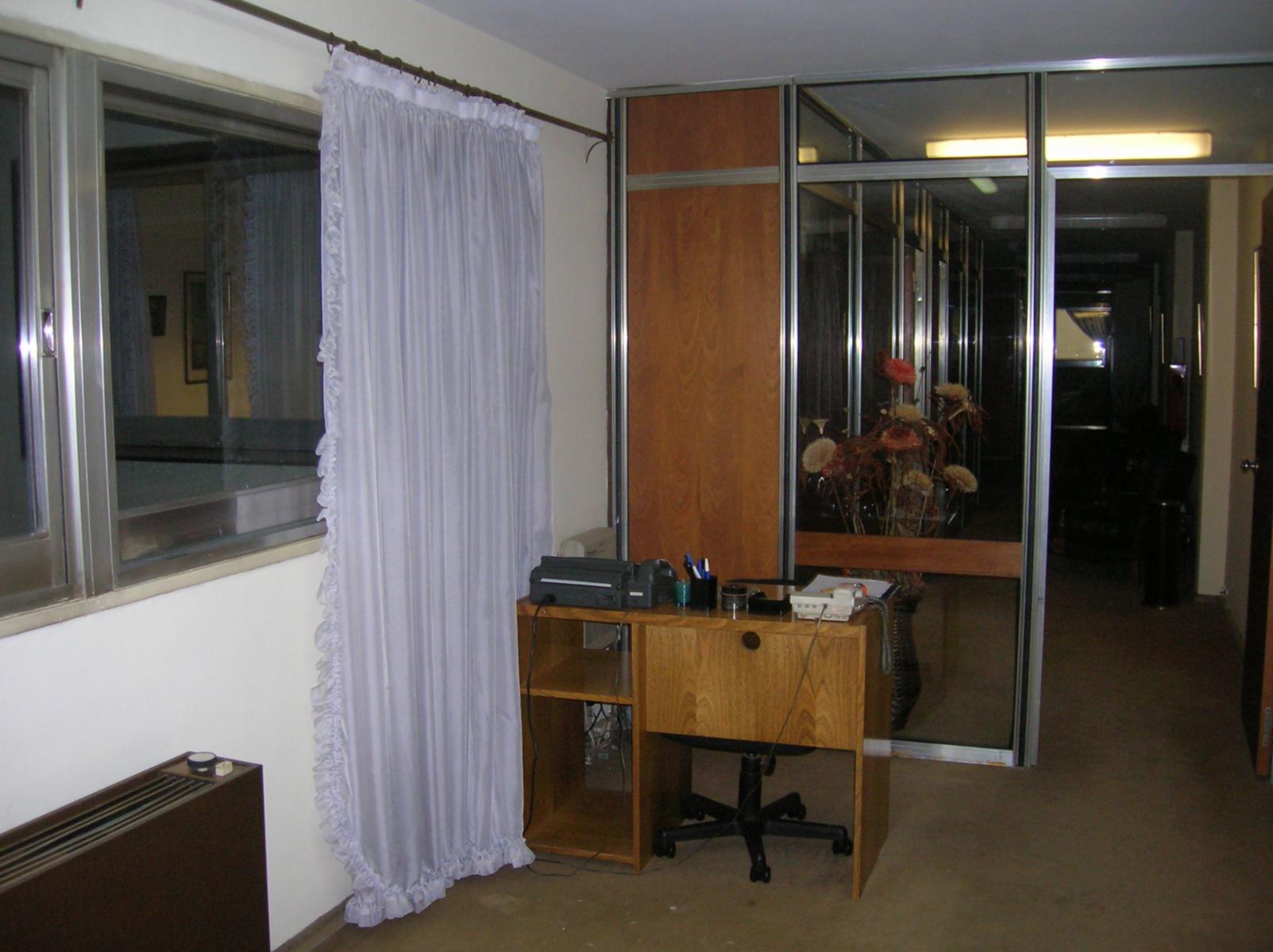 MUY BUENAS OFICINAS EN SEMIPISO DE 130 M2 SOBE AV. 9 DE JULIO - 3