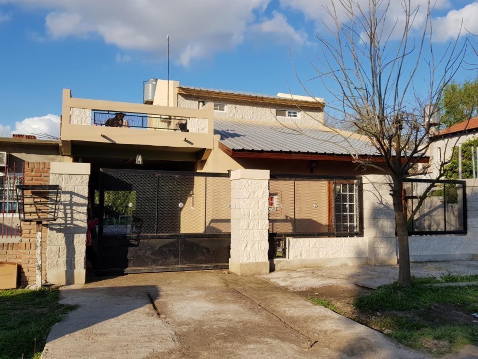 CASA EN EZEIZA BARRIO LA UNION