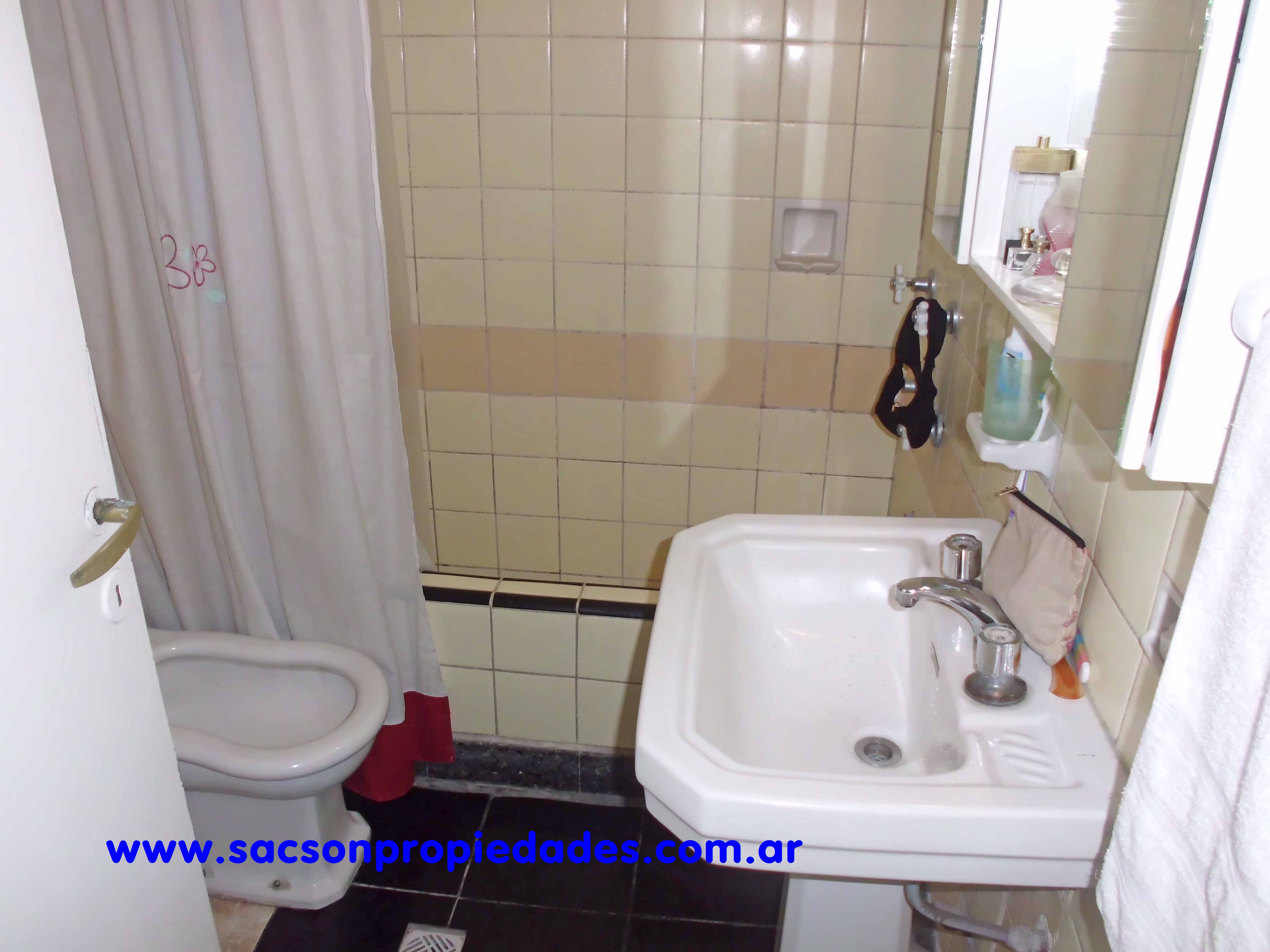 V470 Villa Luzuriaga Venta Casa 3 amb.+ local o departamento — foto 5
