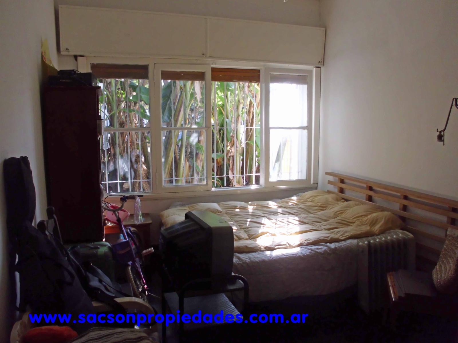 V472 Villa Luzuriaga Venta Casa 4 amb. con amplio fondo — foto 8