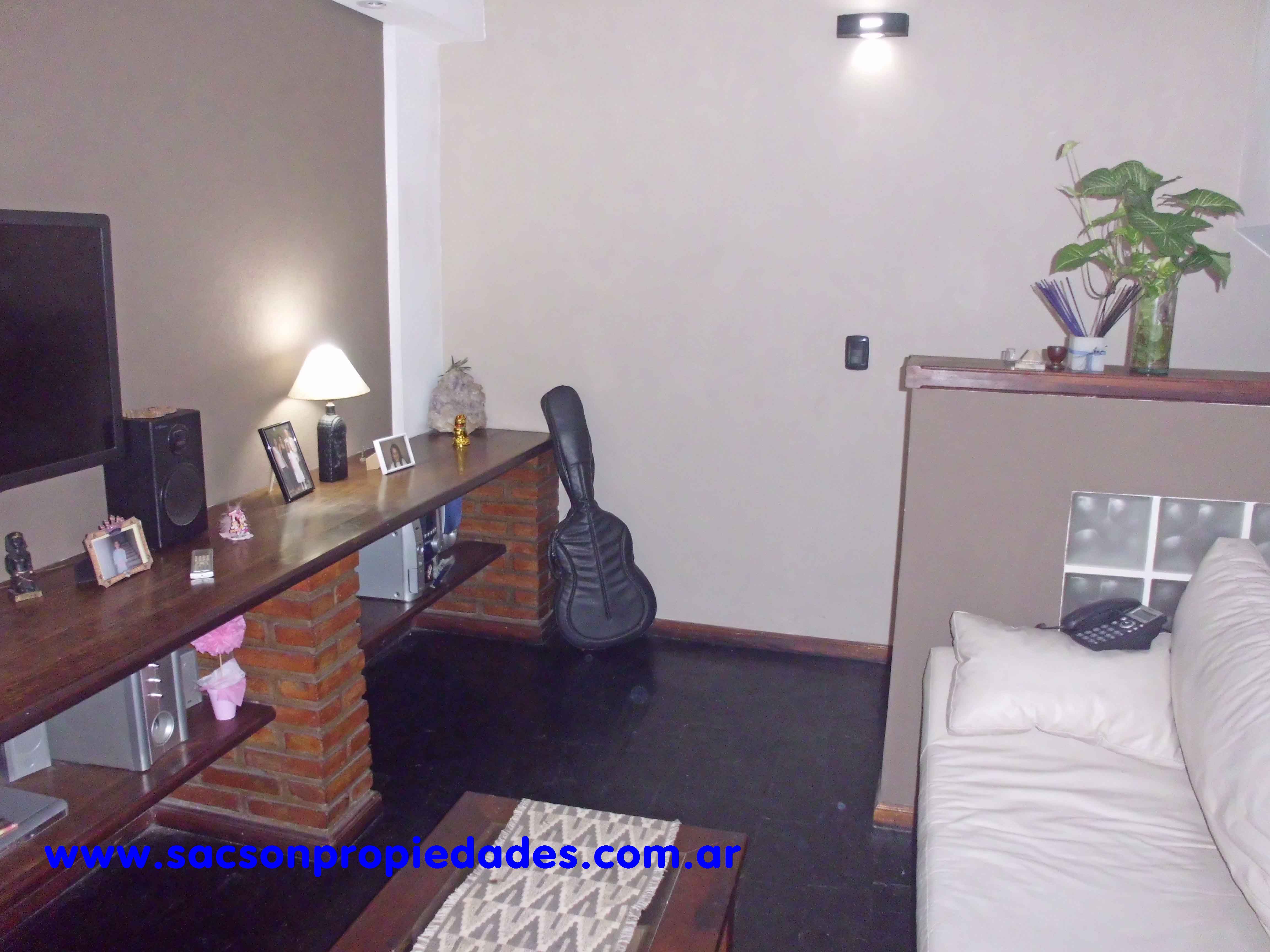V482 Ramos Mejia Venta amplio PH 4 amb. con patio, piscina y parrilla — foto 2