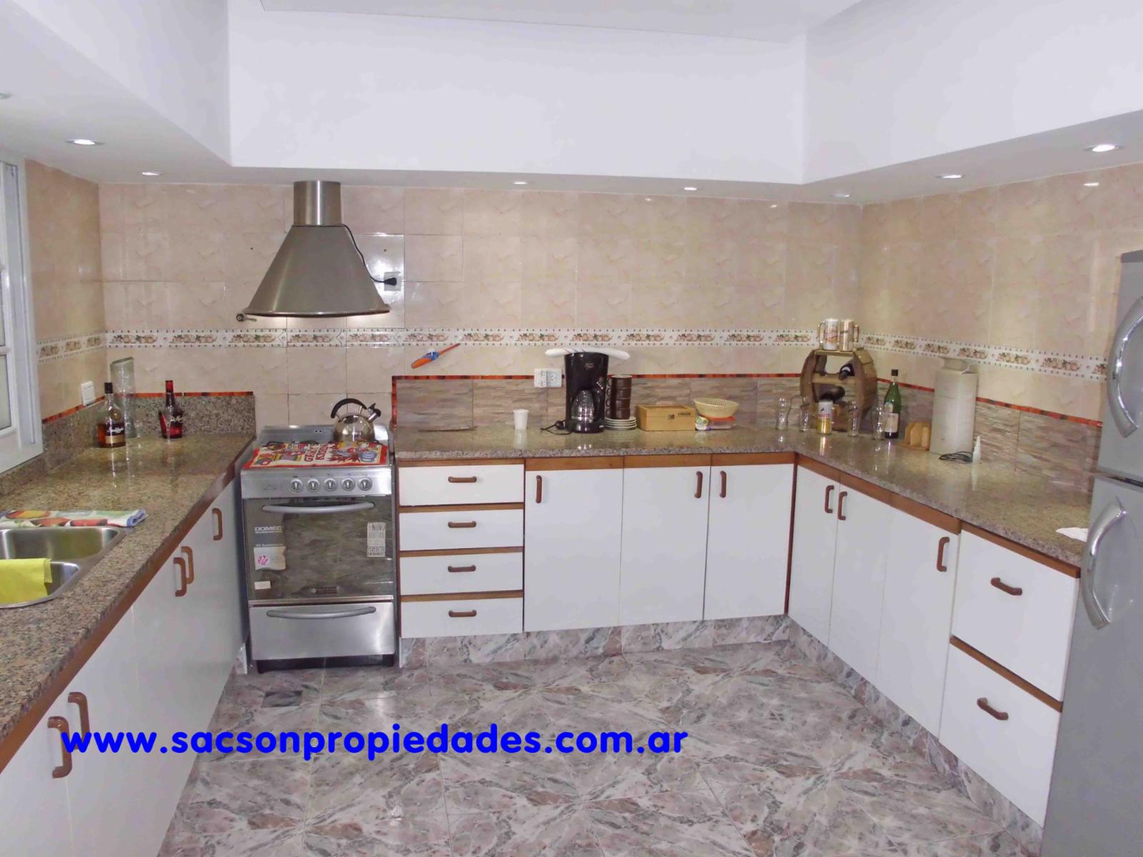 V523 Villa Sarmiento Venta Casa en PH 5 amb.con cochera, patio y piscina Impecable — foto 4