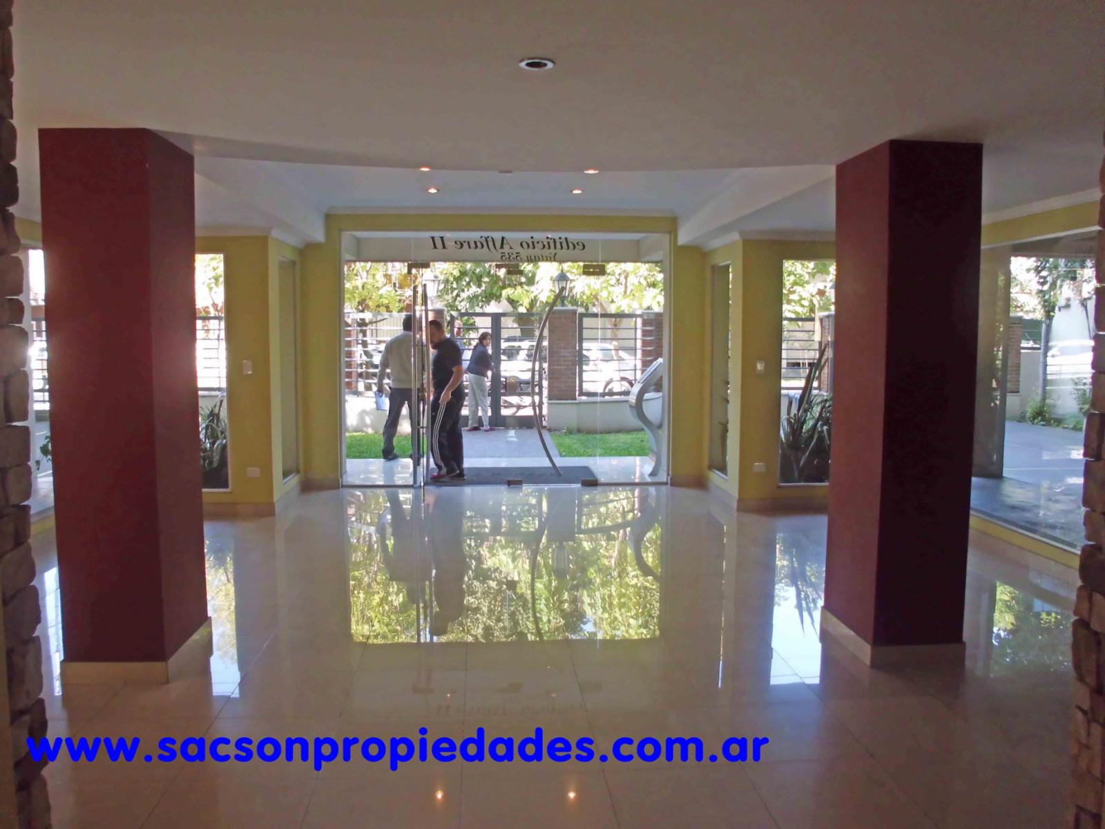 V459 Moron Venta Hermoso Departamento 3 amb. con cochera