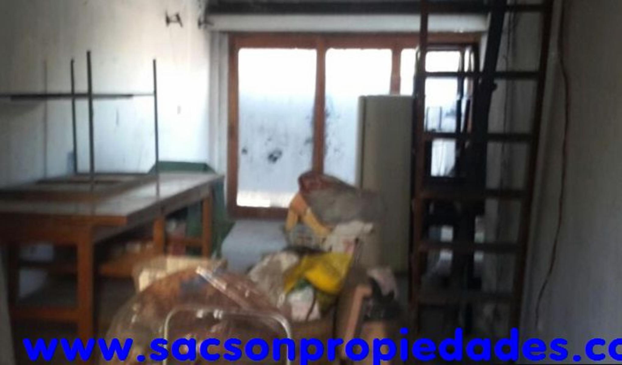 V557 Villa Luzuriaga Venta Lote 10x22 sobre Avenida — foto 4
