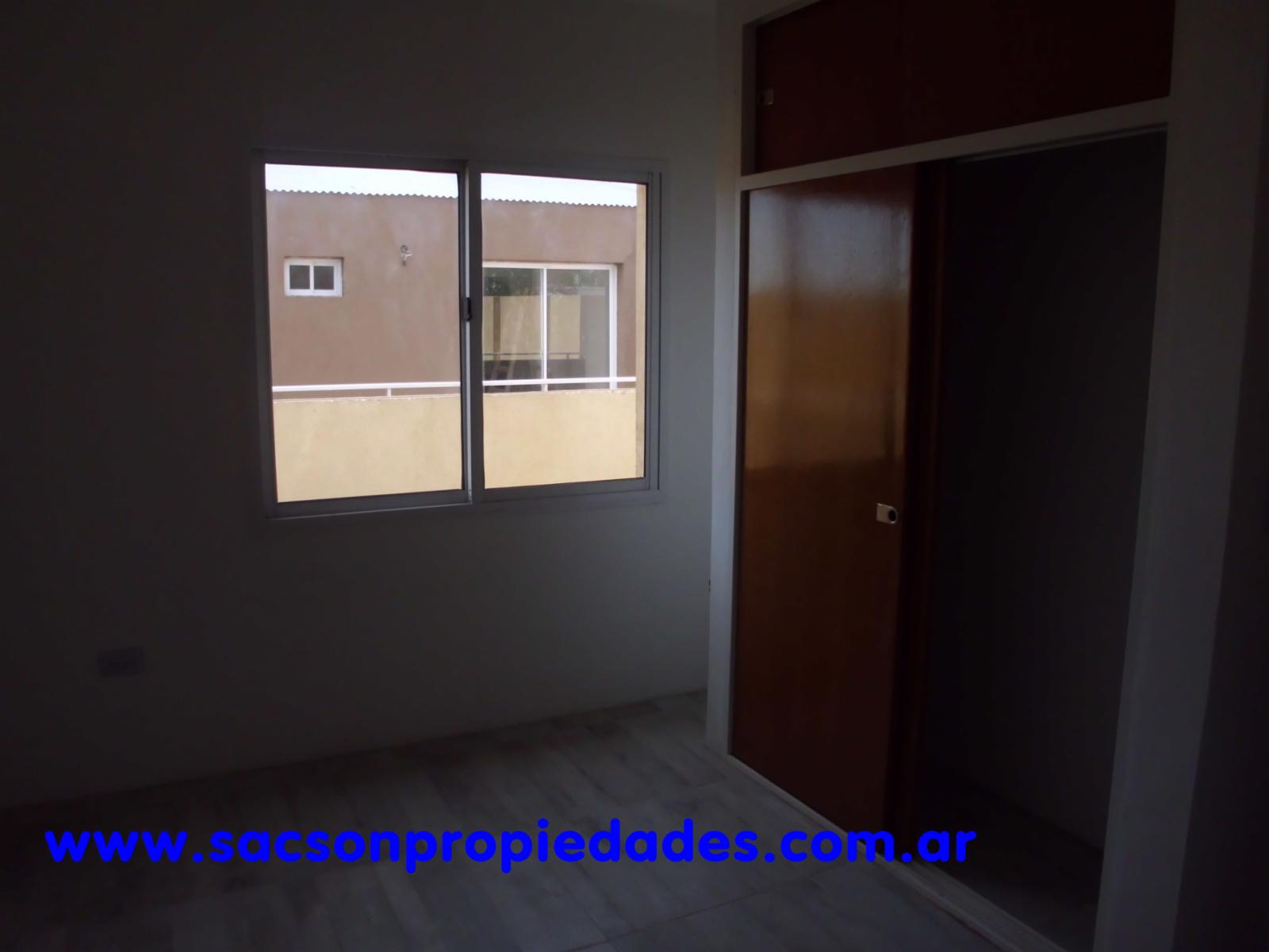 V570 Ramos Mejia departamento 3 amb. a estrenar. — foto 3