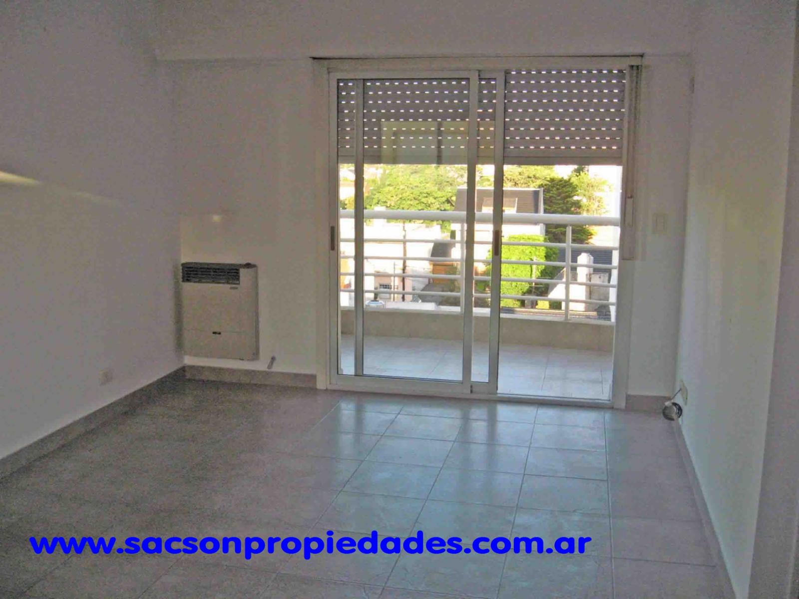 V585 Moron departamento 3 amb. con cochera oopcional. — foto 4
