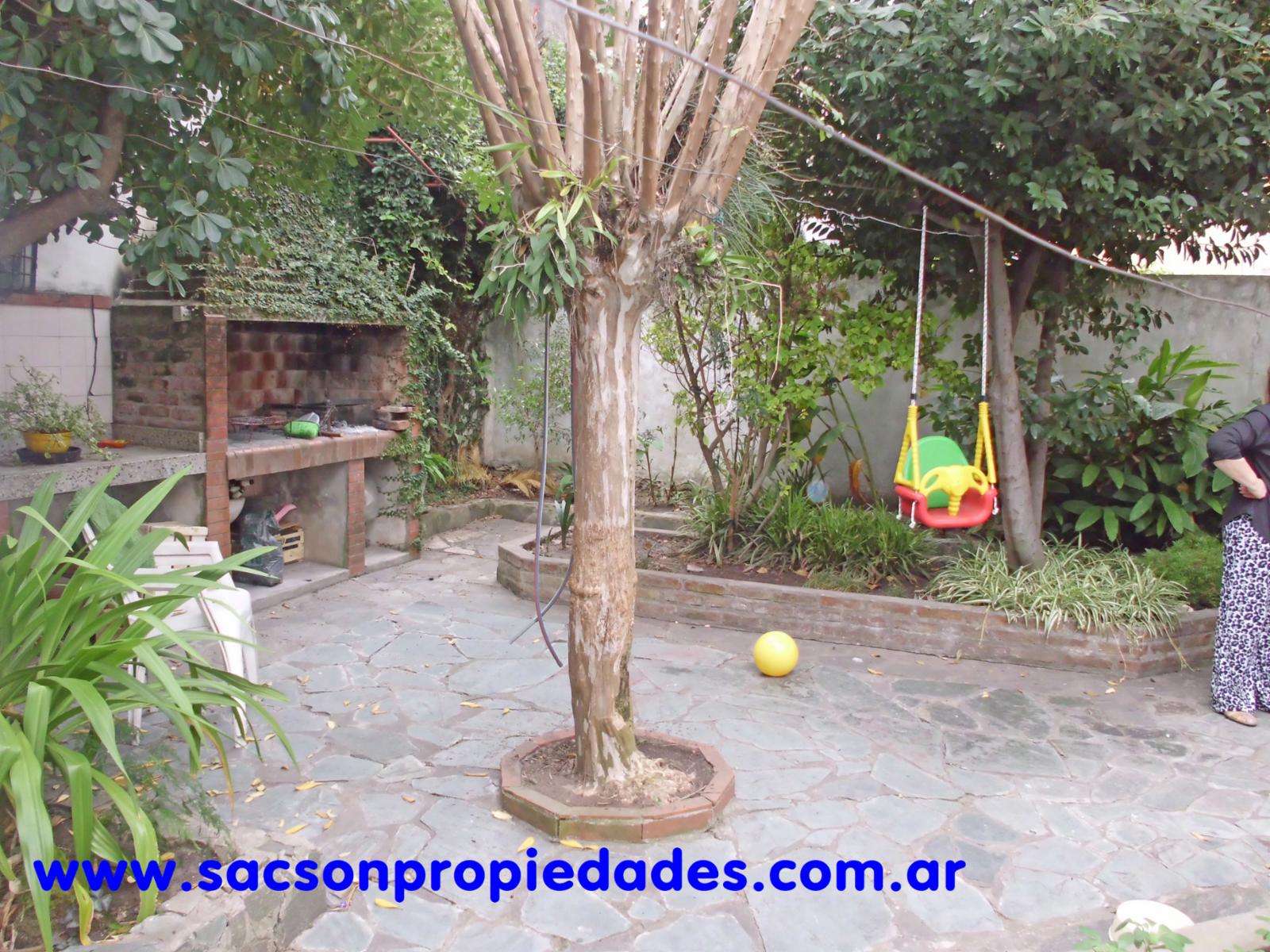 V627 Martin Coronado Venta Casa + locales A una cuadra Estacion — foto 9