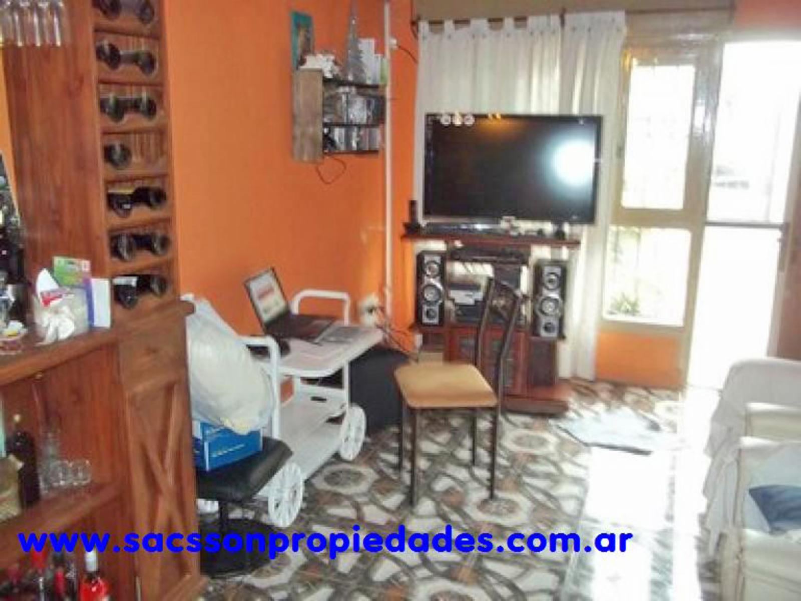 V620 Ituzaingo casa multifamiliar 6 amb. — foto 2