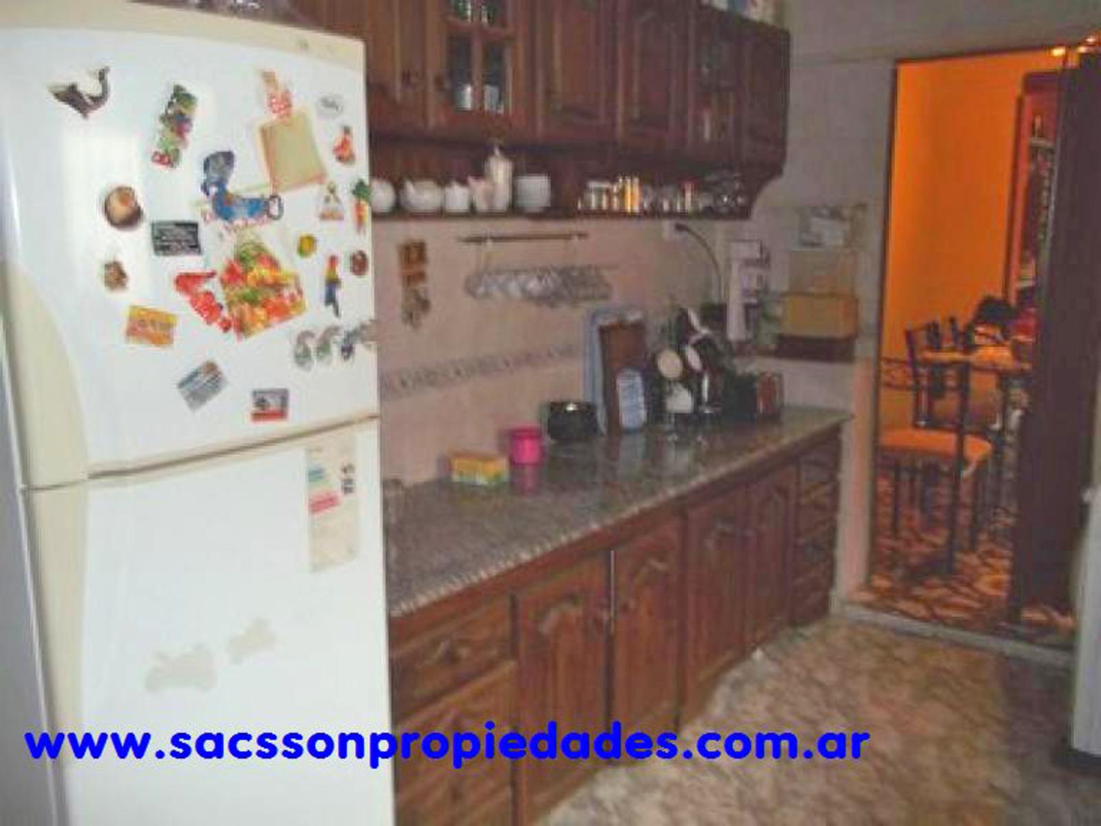 V620 Ituzaingo casa multifamiliar 6 amb. — foto 3