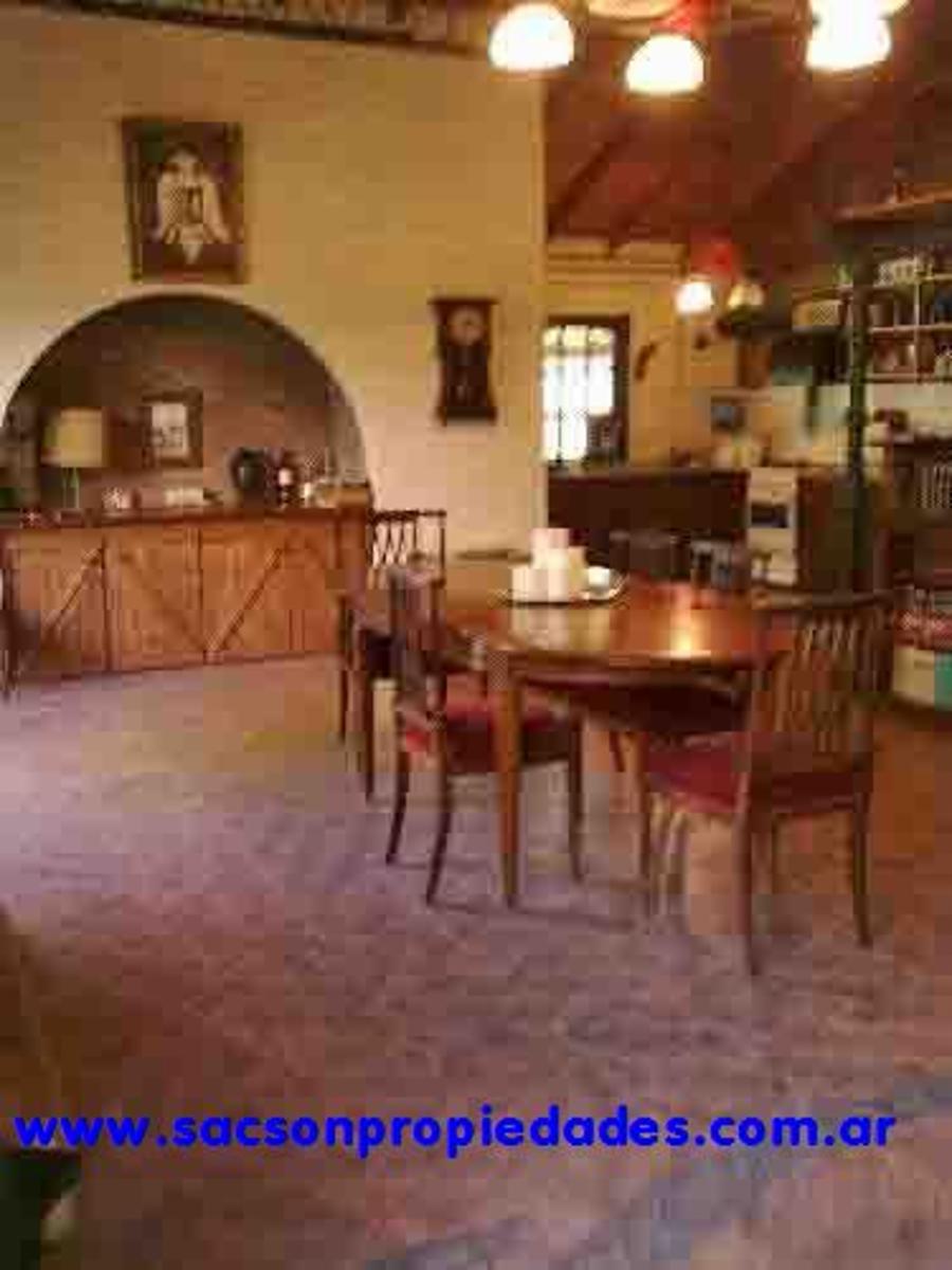 V619 Parque Leloir Ituzaingo chalet 3 amb. con piscina — foto 5