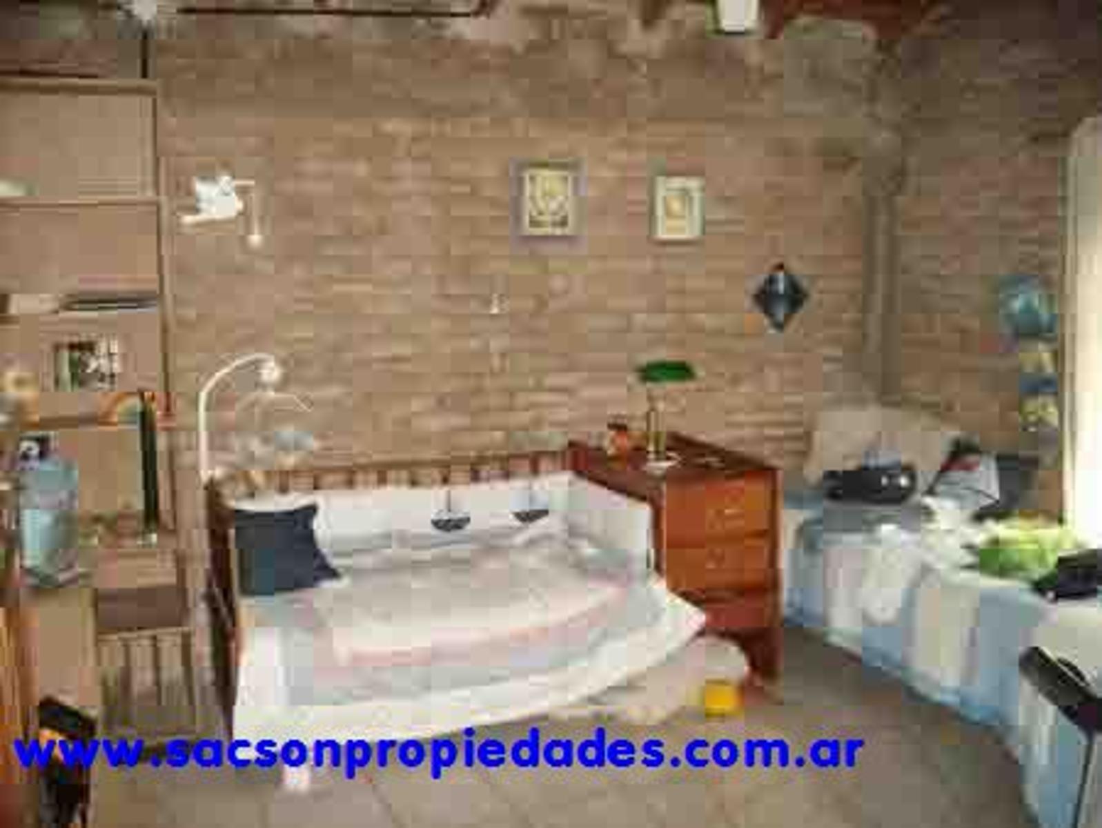 V619 Parque Leloir Ituzaingo chalet 3 amb. con piscina — foto 8