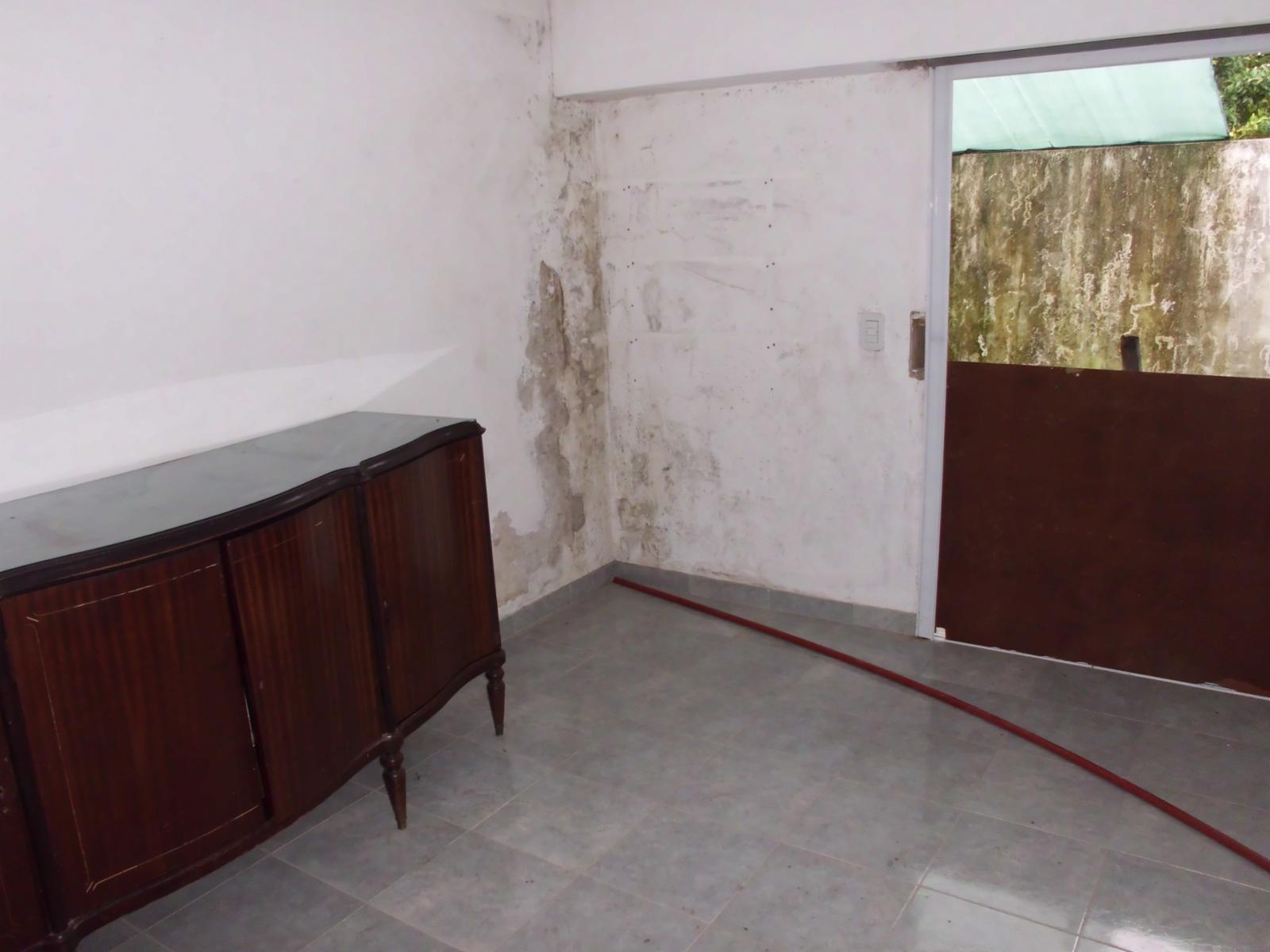 V403 Moron Venta CASA 4 amb y Departamento 2 amb. con patio — foto 10