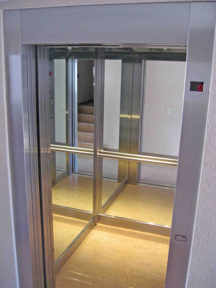 V647 Moron Venta Hermoso Departamento 2 amb. con balcon al frente Con renta — foto 4