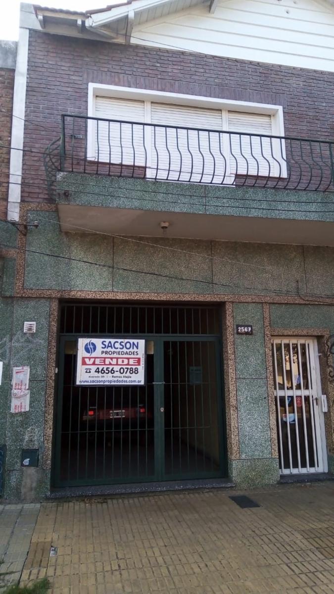 V700 Venta Jose Marmol Casa 4 Amb. con Garaje, Galpon y Fondo Libre Mas Local — foto 3