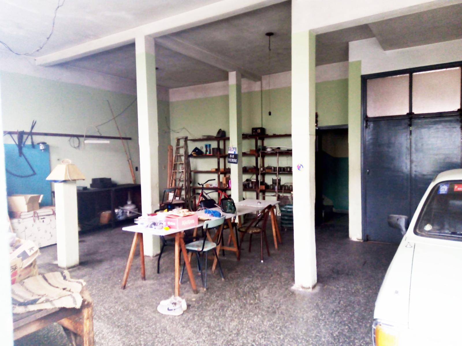 V700 Venta Jose Marmol Casa 4 Amb. con Garaje, Galpon y Fondo Libre Mas Local — foto 5