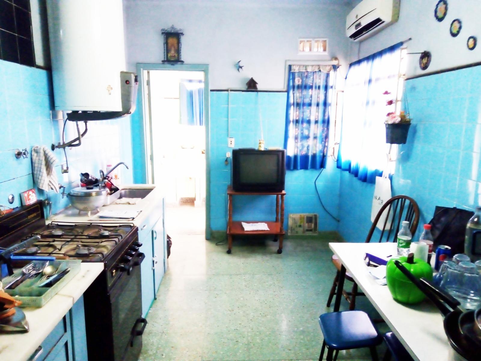 V700 Venta Jose Marmol Casa 4 Amb. con Garaje, Galpon y Fondo Libre Mas Local — foto 15