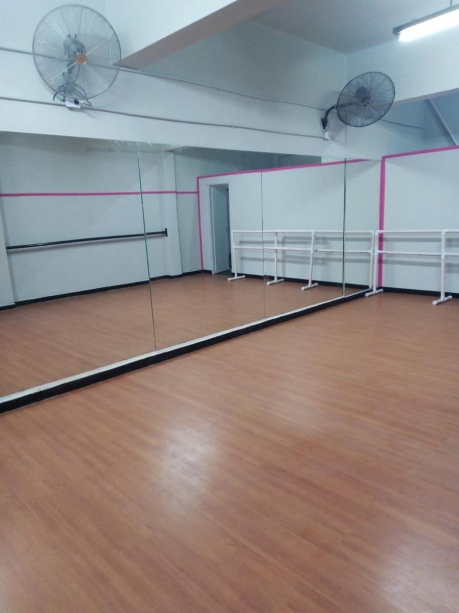 A454 Ramos Mejia Alquiler Temporario Salon Estudio Ensayos Clases - 1