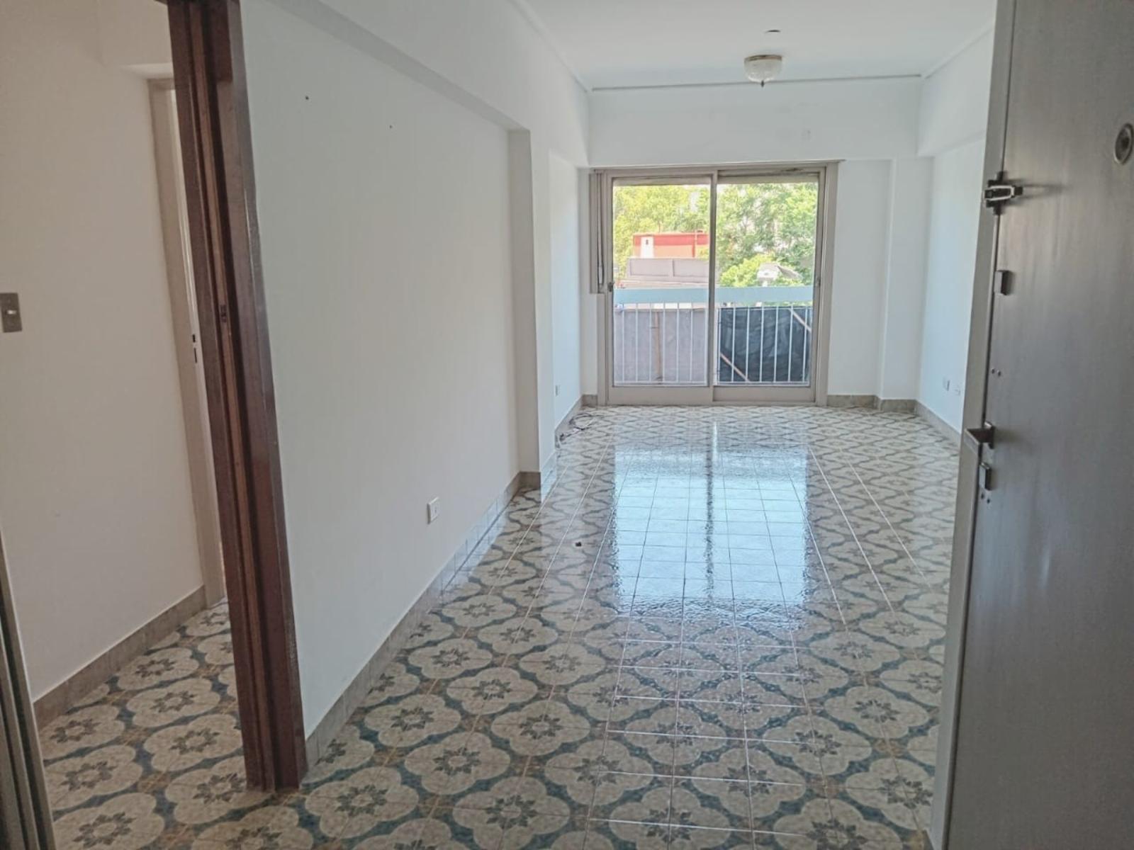 V708 Venta Ramos Mejia Departamento 4 amb con Balcón — foto 4