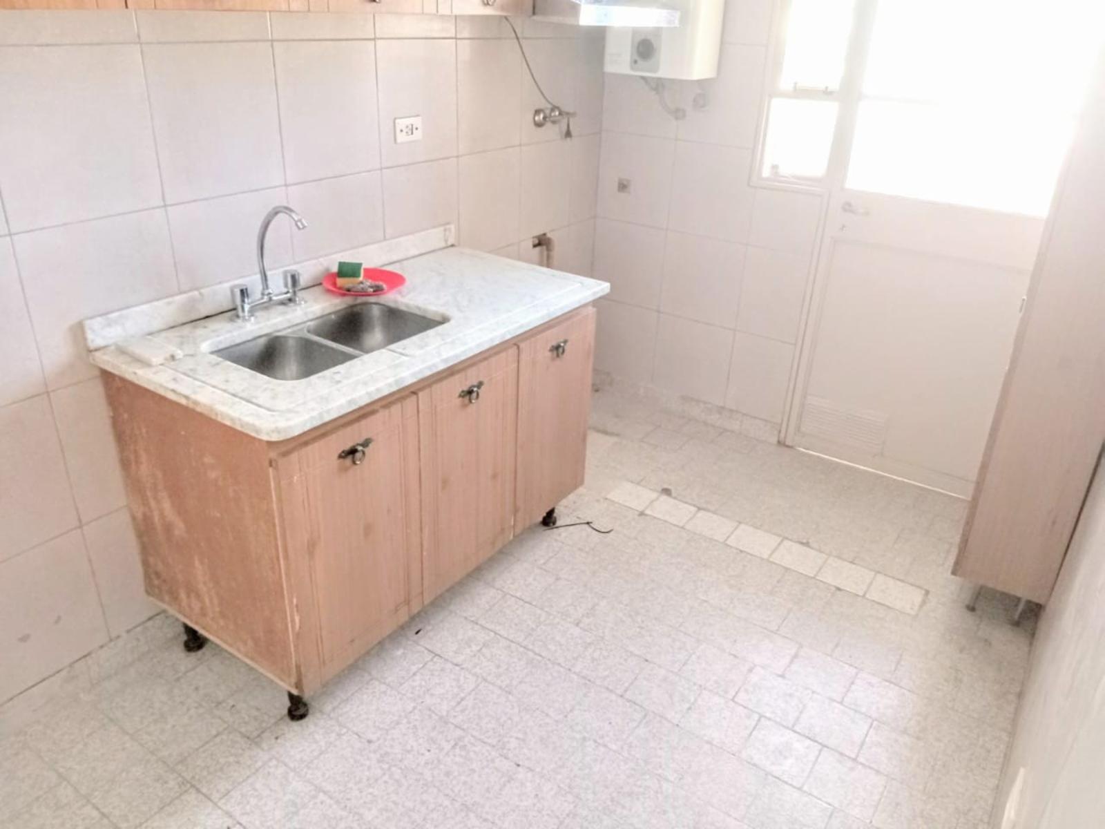 V708 Venta Ramos Mejia Departamento 4 amb con Balcón — foto 9