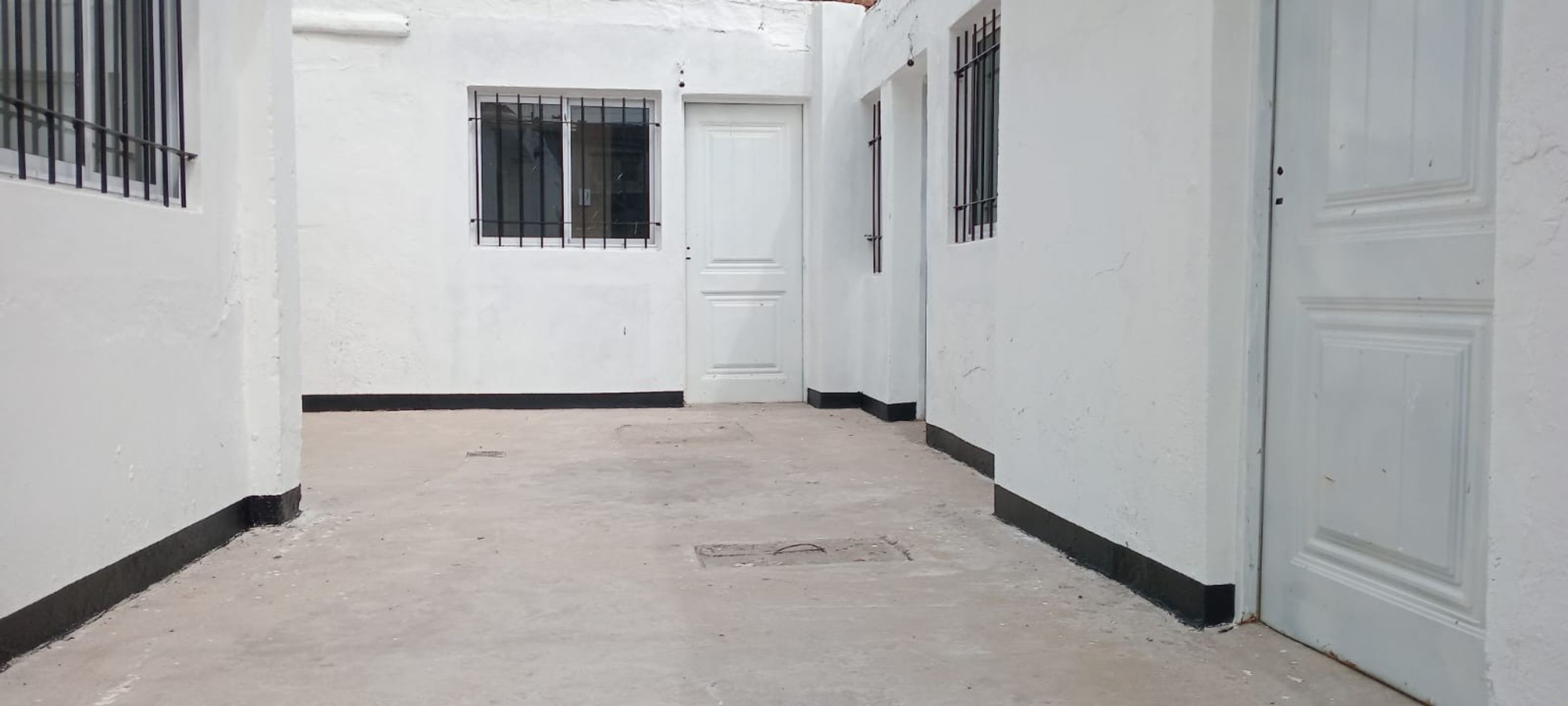 A503 - San Justo Alquiler Departamento / PH 2 ambientes económico Sin expensas - 2