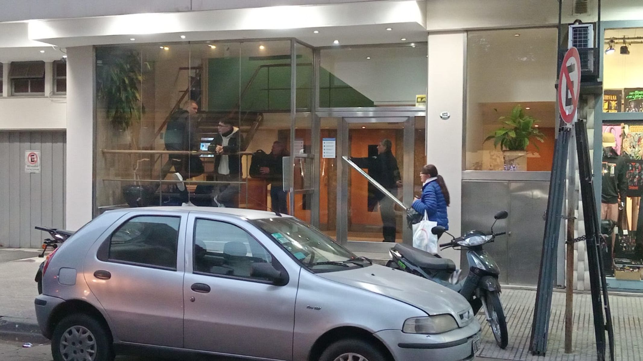 Ramos Mejía Alquiler Departamento 2 amb. Edificio con Seguridad - 2