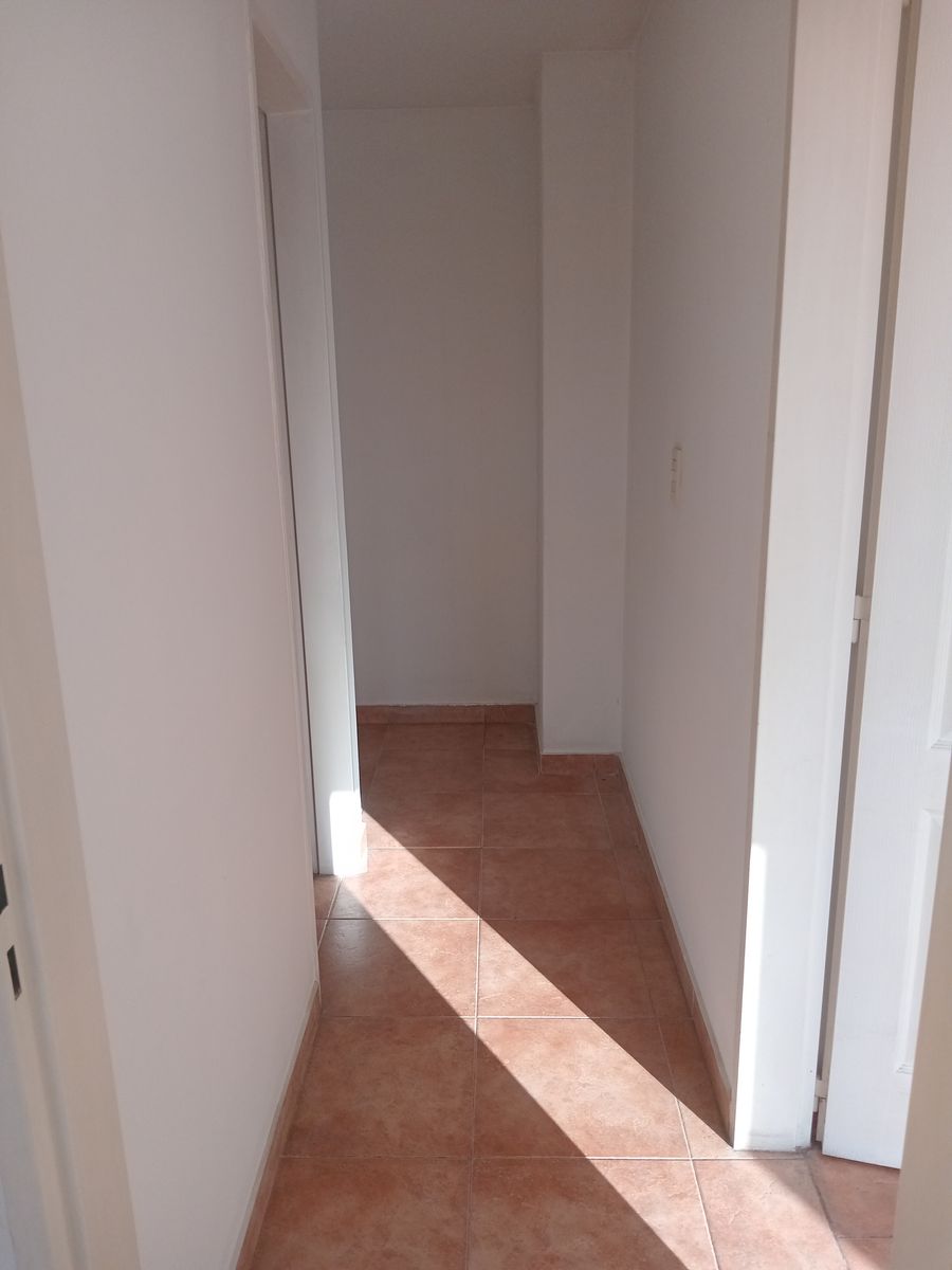 V727 Venta Ramos Mejia Departamento 3 ambientes sobre Av. de Mayo al 940 - 10