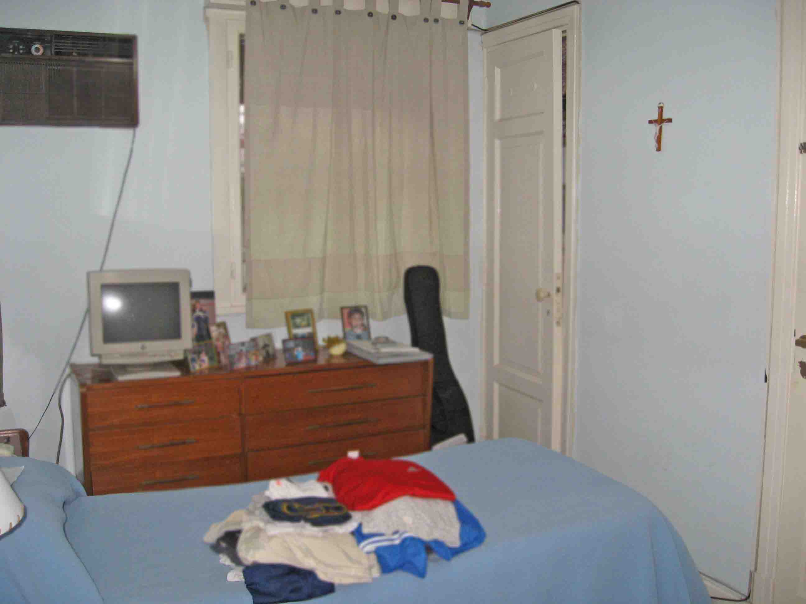 V138 Haedo Venta Casa en 2 plantas - 7 amb. con patio, quincho y garage A cuadras Estacion — foto 5