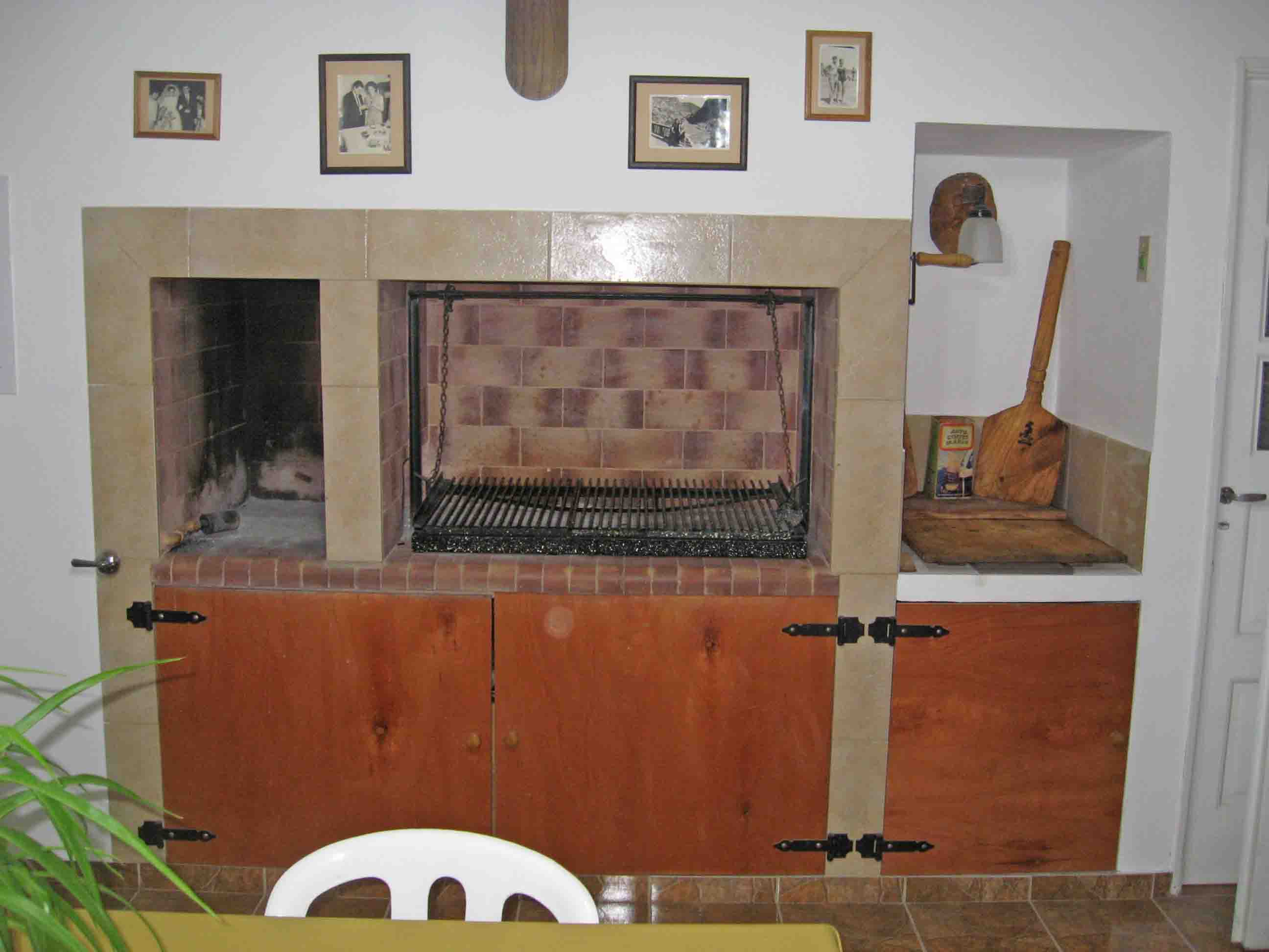 V138 Haedo Venta Casa en 2 plantas - 7 amb. con patio, quincho y garage A cuadras Estacion — foto 12