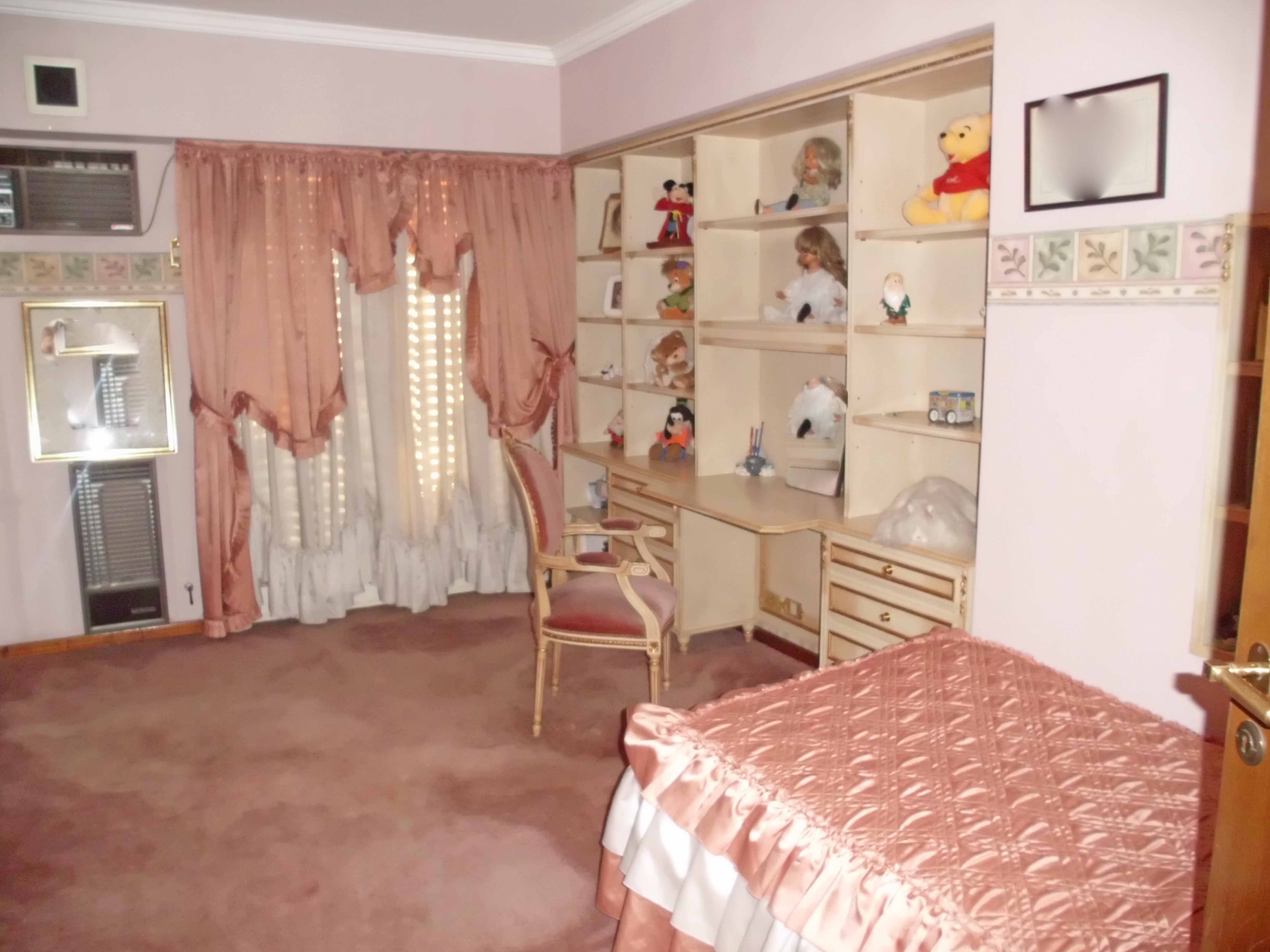V378 Ramos Mejia Venta Explendido Chalet 6 amb. fondo parquizado, piscina, jardin de invierno, etc. — foto 12