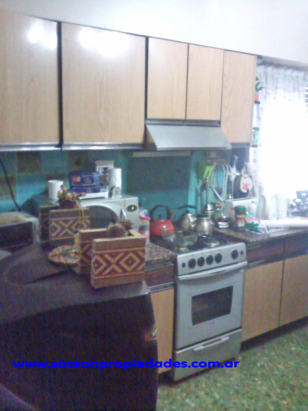 V428 Castelar Venta amplia Casa 7 amb. en dos plantas con cochera — foto 2