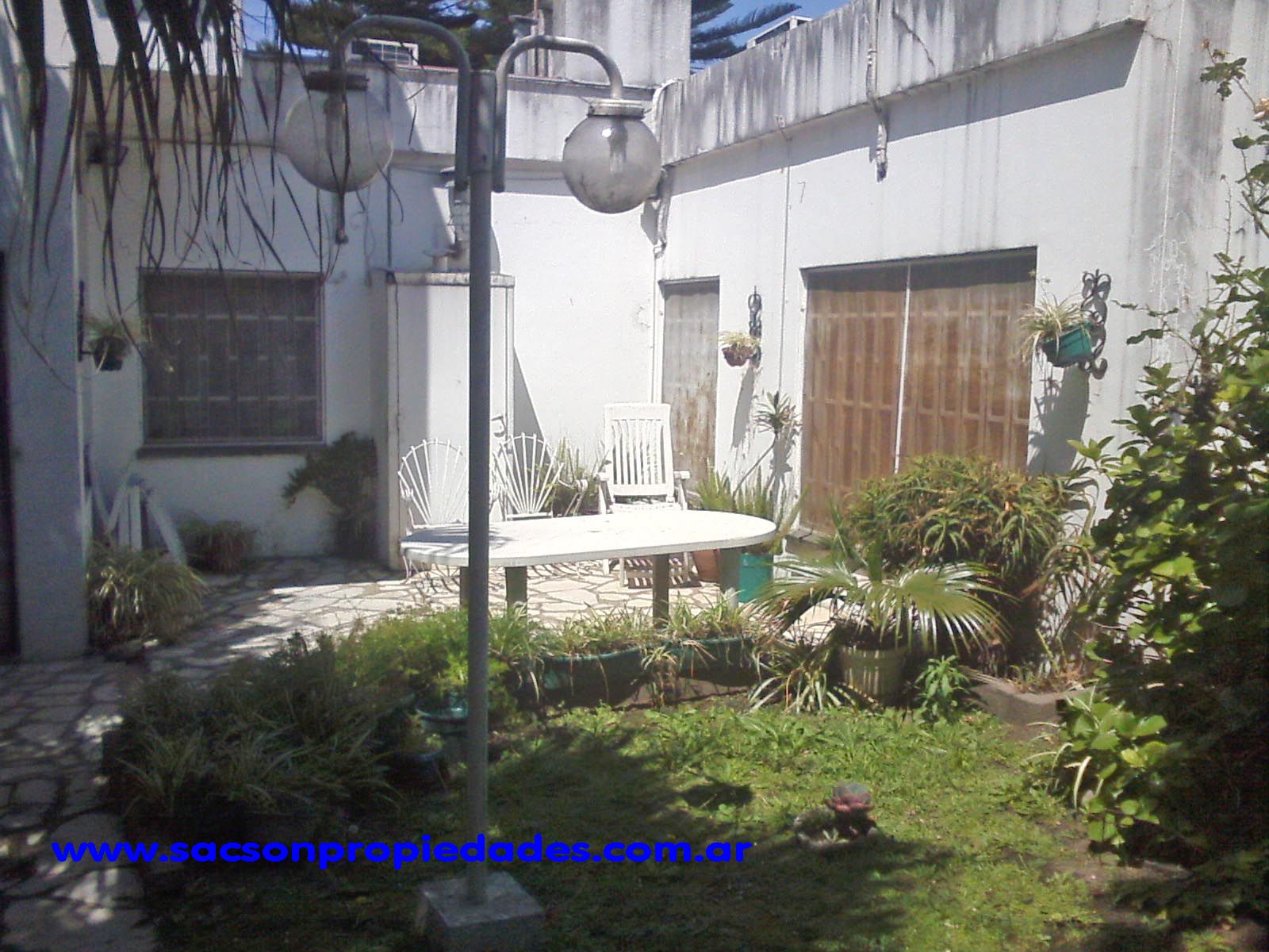 V428 Castelar Venta amplia Casa 7 amb. en dos plantas con cochera — foto 6