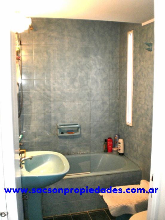 V299 Villa Sarmiento Venta Casa 5 amb sobre Doble lote con parque, zona residencial — foto 6