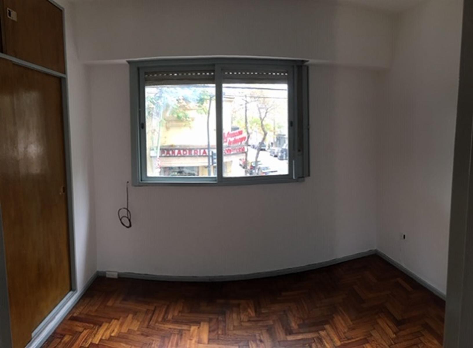 SE VENDE 2 AMB. CON BALCÒN — foto 6