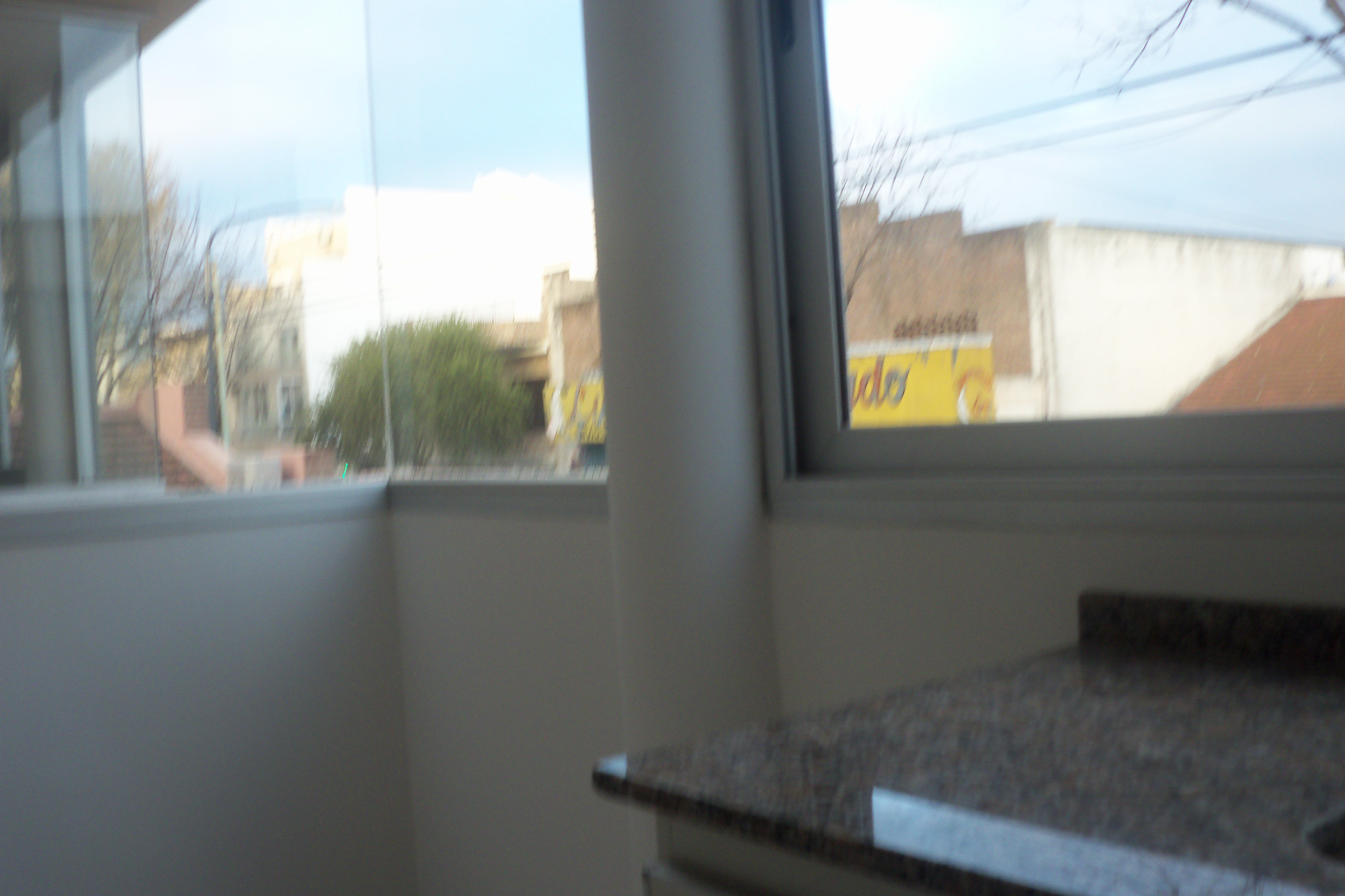 FABULOSO TRIPLEX 4 AMB. CON PLAY ROOM PATIO PARRILLA Y TERRAZA IMPECABLE CALIDAD PREMIUM — foto 6