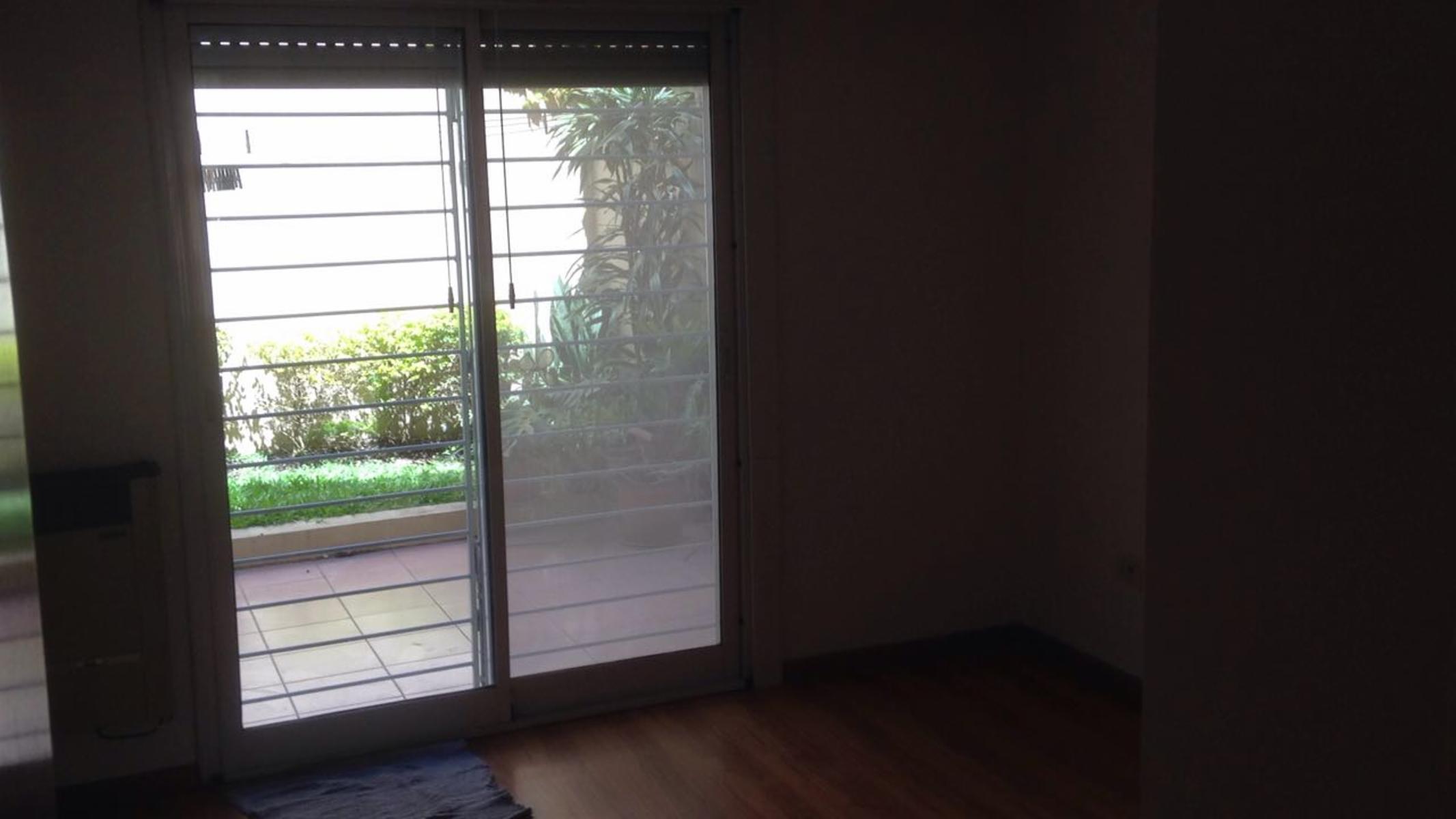 ESPECTACULAR PH 9 AÑOS CON PATIO - PARRILLA Y JARDÍN AL FONDO IMPECABLE — foto 11