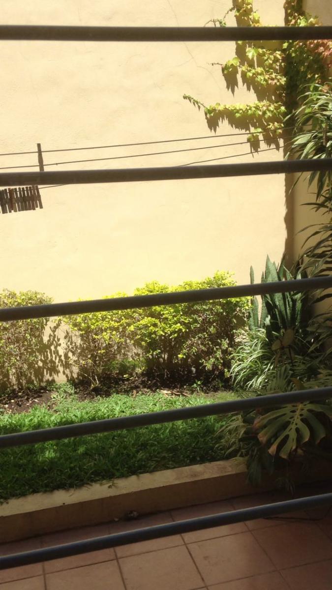 ESPECTACULAR PH 9 AÑOS CON PATIO - PARRILLA Y JARDÍN AL FONDO IMPECABLE — foto 12