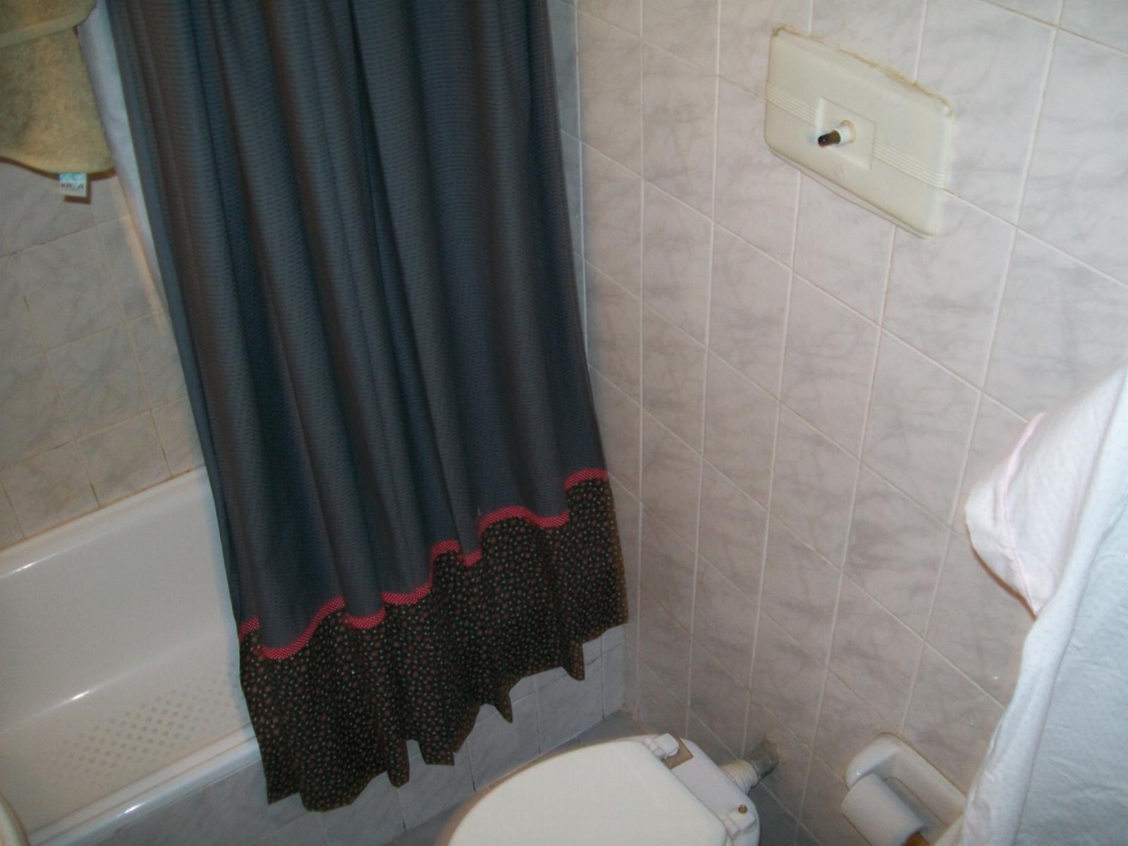 DEPARTAMENTO DE 1 AMBIENTE MUY AMPLIO AL CONTRAFRENTE CON BALCON — foto 7
