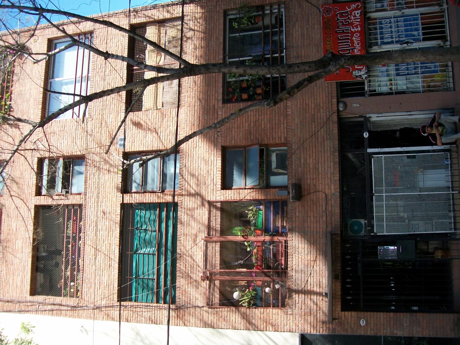 DEPARTAMENTO DE 1 AMBIENTE MUY AMPLIO AL CONTRAFRENTE CON BALCON — foto 12