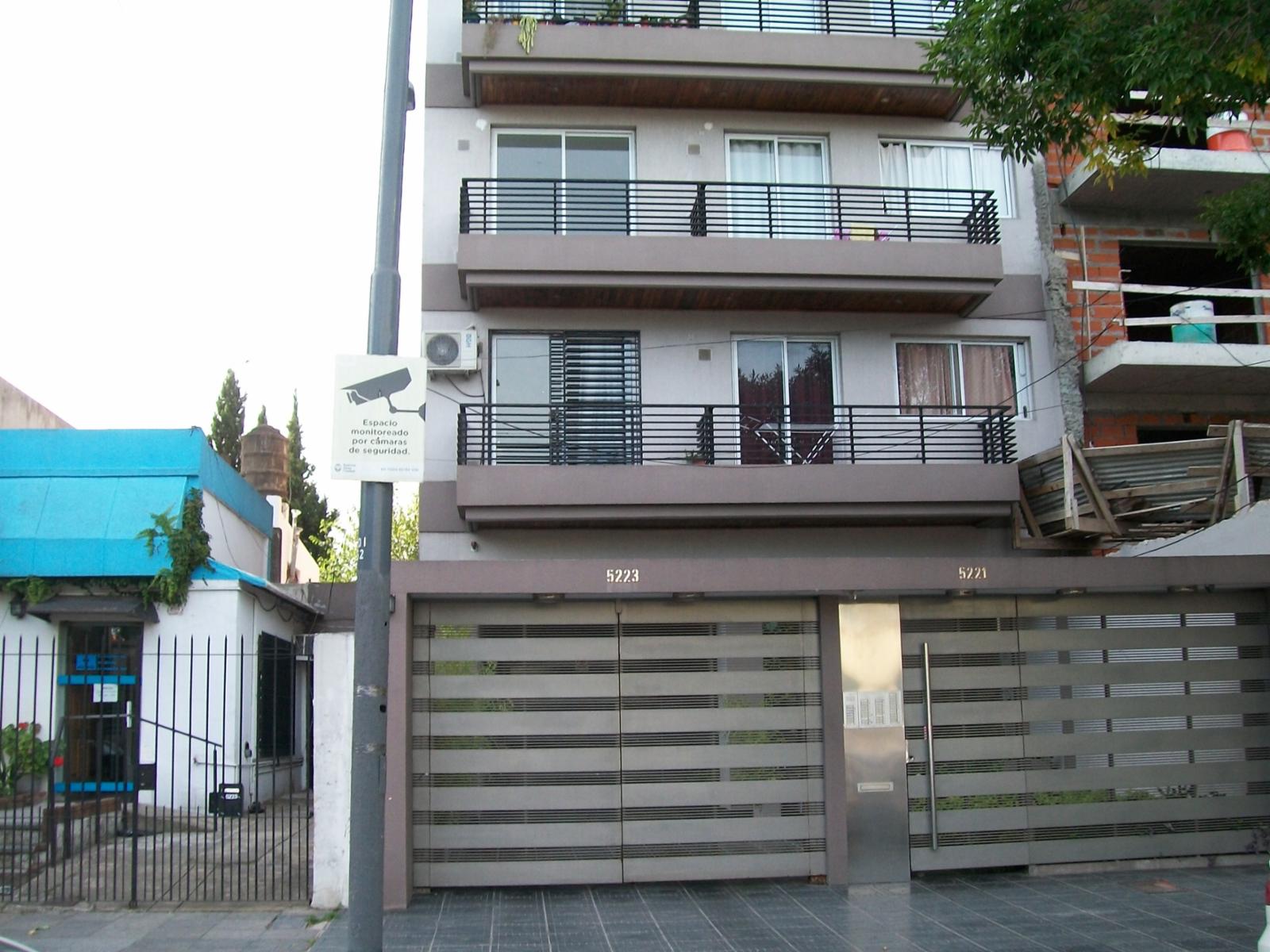 HERMOSO MONOAMBIENTE MUY AMPLIO E IMPECABLE BALCON VISTA PANORAMICA - 10