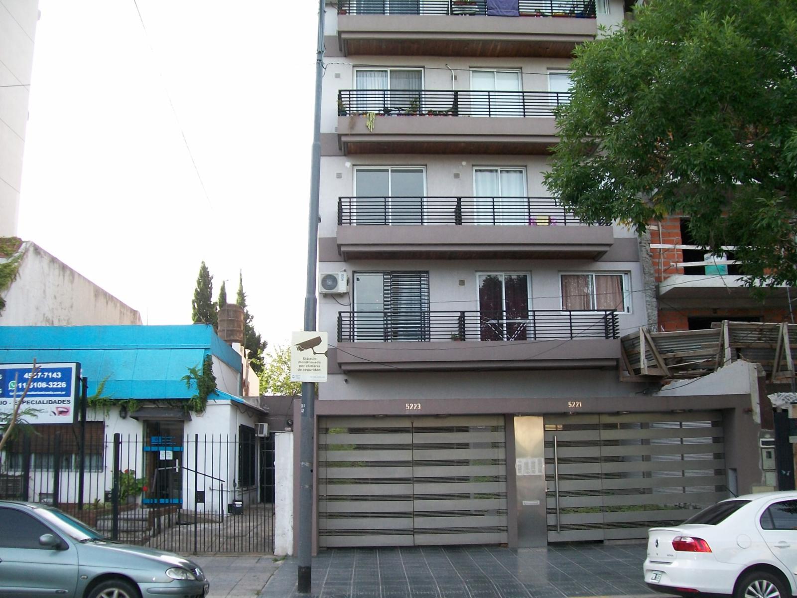 HERMOSO MONOAMBIENTE MUY AMPLIO E IMPECABLE BALCON VISTA PANORAMICA - 11